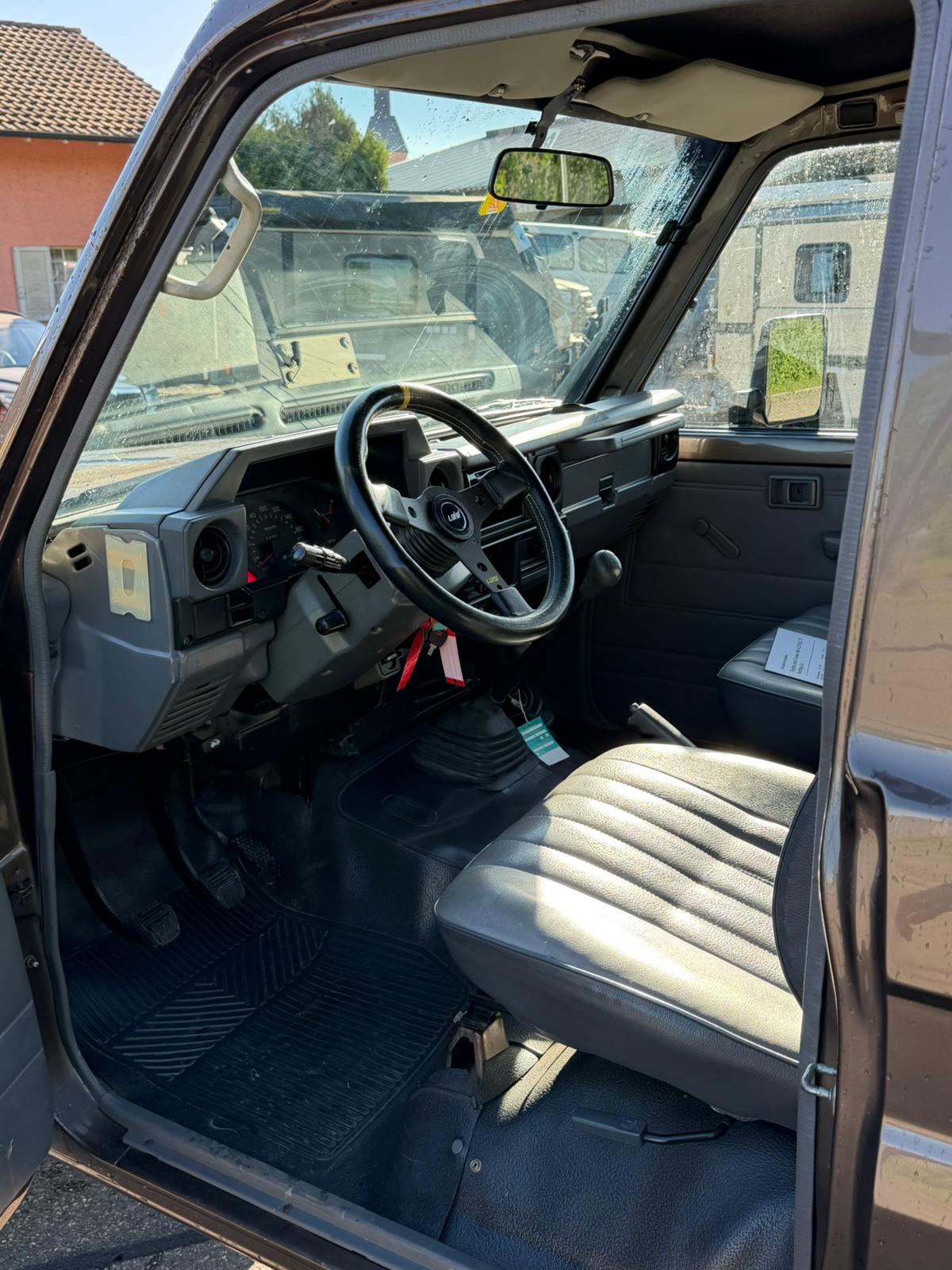 TOYOTA Land Cruiser 400 Hdt Long 4.2D-image-8