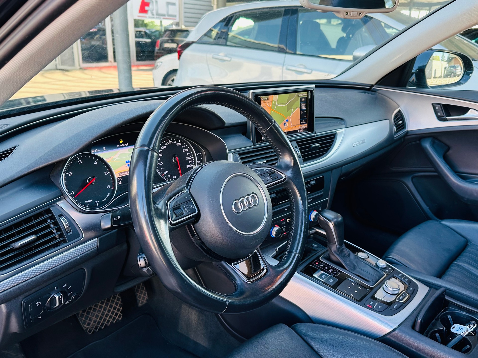 AUDI A6 Limousine 3.0 TDI V6 Attraction quattro S-tronic-image-17