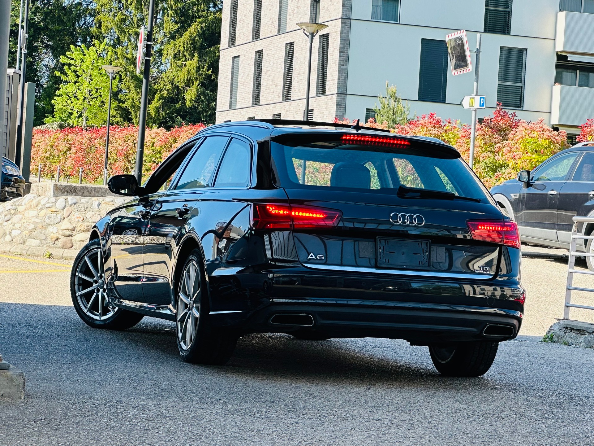 AUDI A6 Limousine 3.0 TDI V6 Attraction quattro S-tronic-image-9
