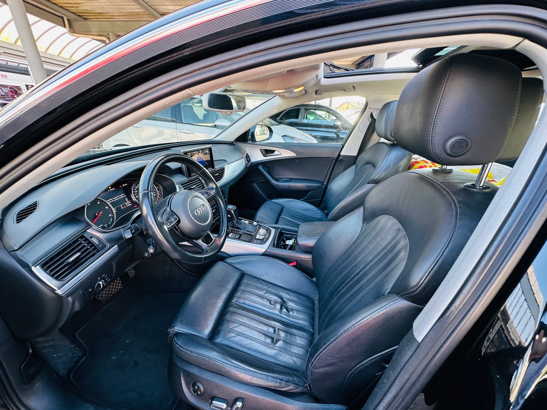 AUDI A6 Limousine 3.0 TDI V6 Attraction quattro S-tronic-image-14