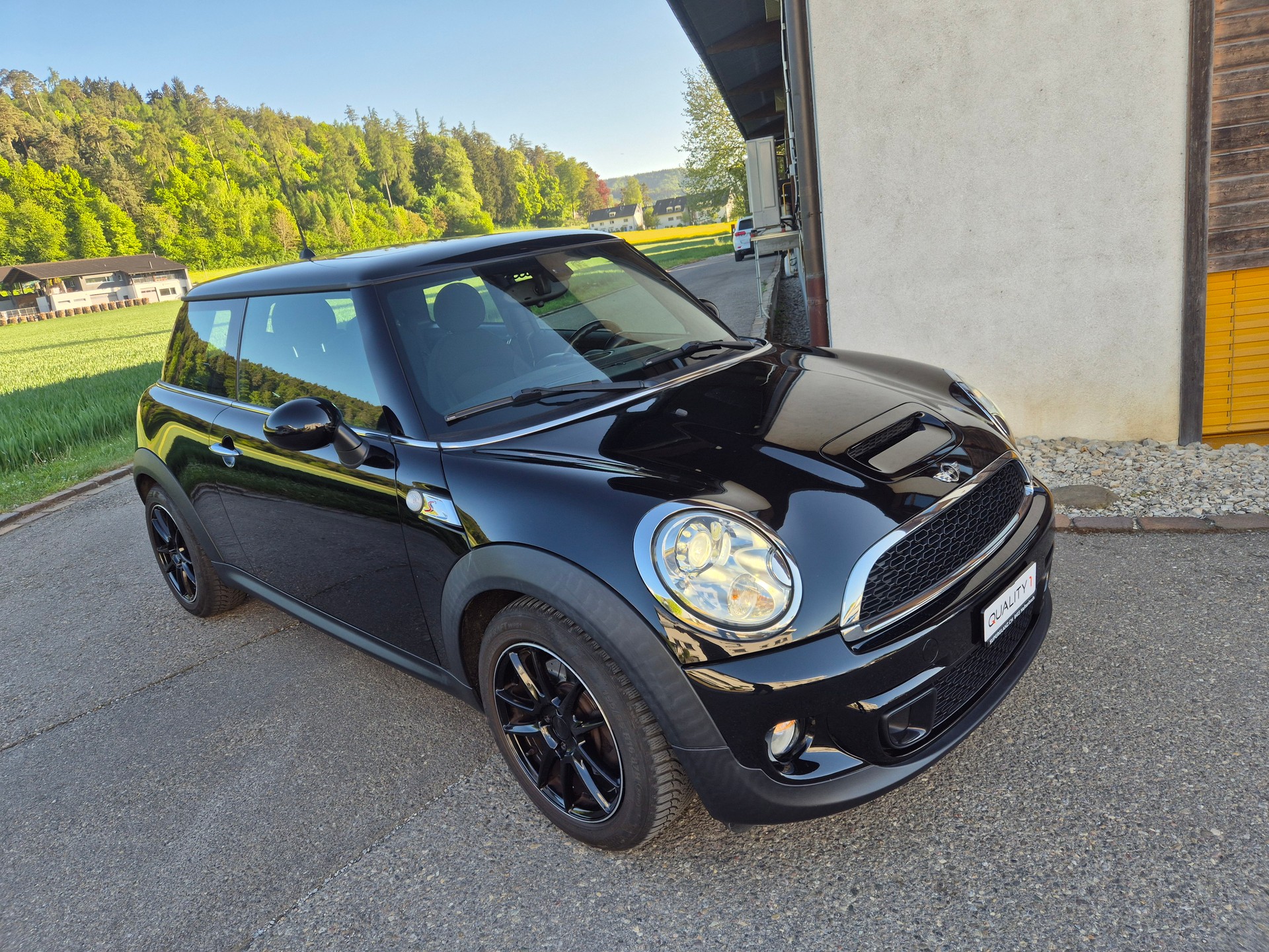 MINI Cooper S-image-1