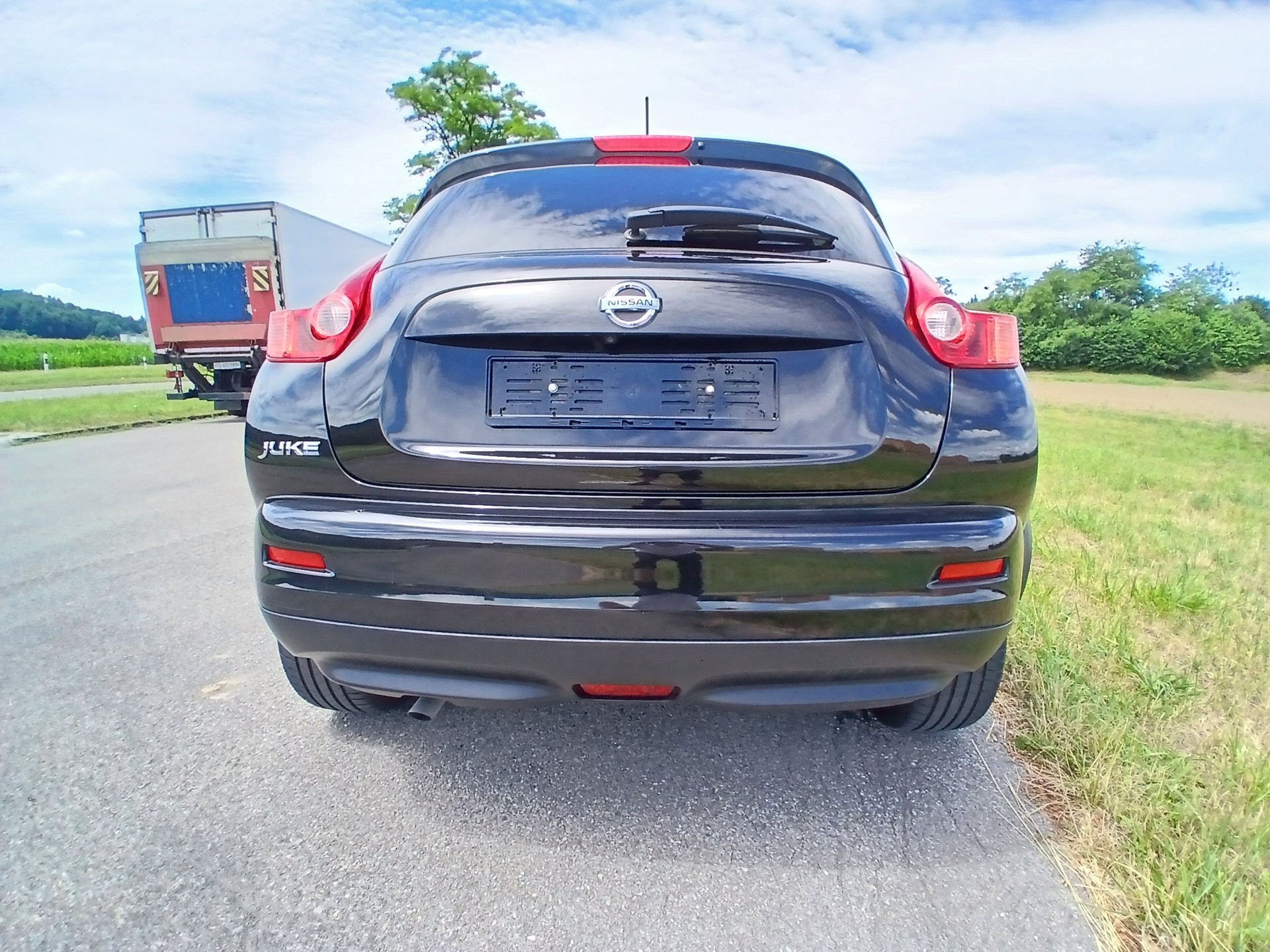 NISSAN Juke 1.6 Shiro-image-3