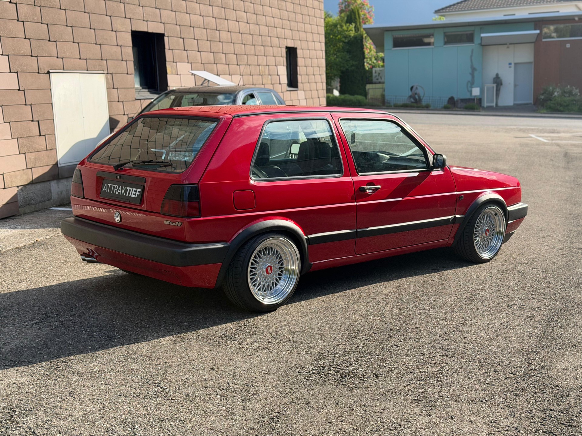 VW GOLF-image-3