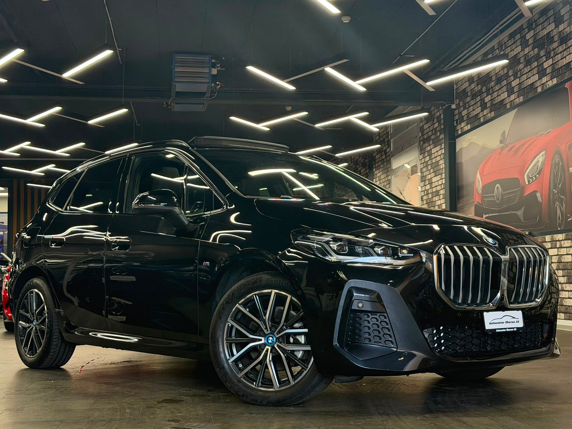 BMW 225e xDrive Active Tourer M Sport-showroom-element-1