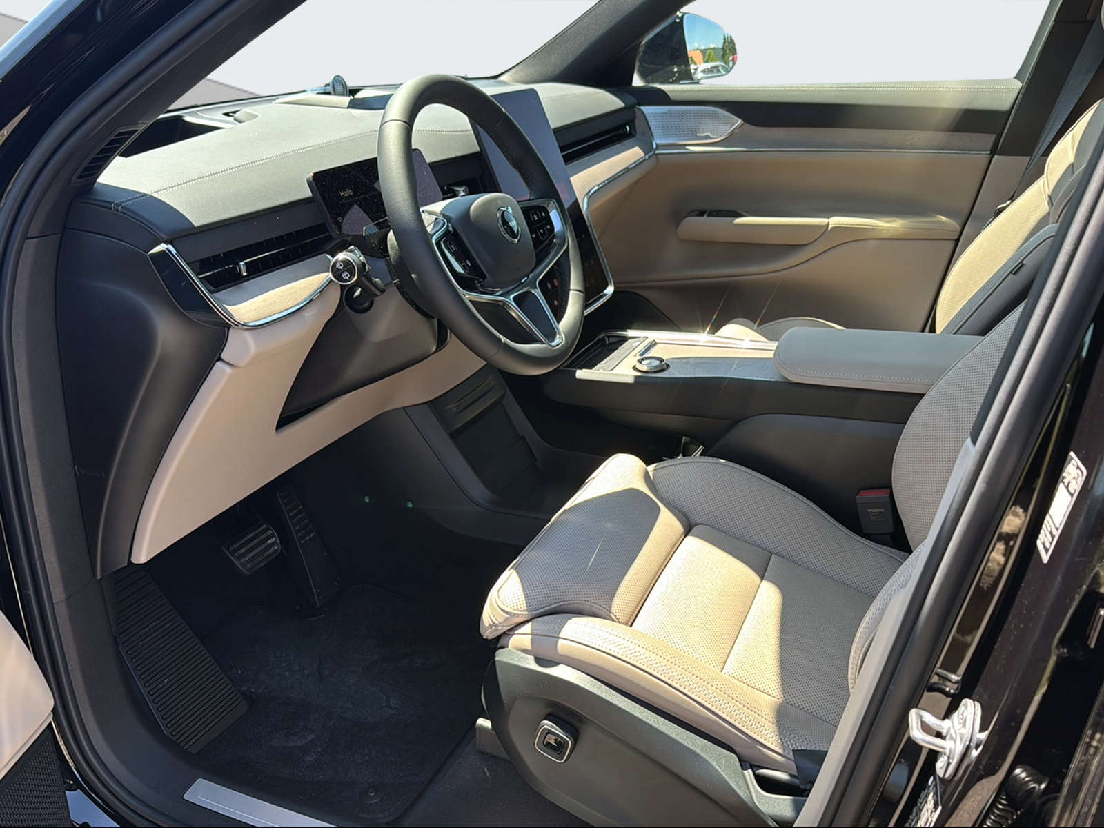 VOLVO EX 90 Twin Performance Ultra AWDD-image-9