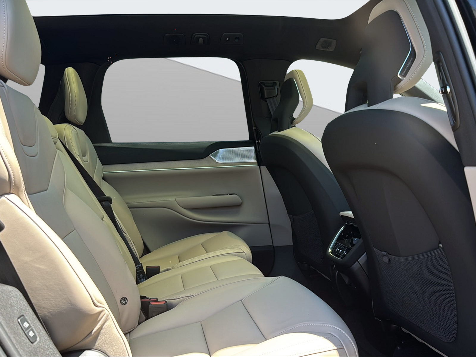 VOLVO EX 90 Twin Performance Ultra AWDD-image-10
