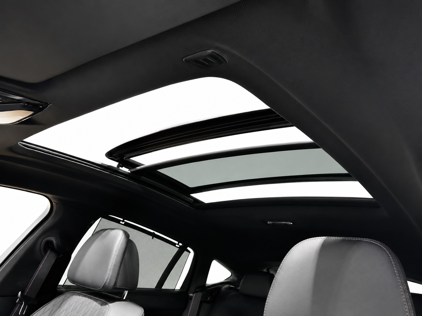BMW X6 M60i M-SPORT CH FAHRZEUG-image-18