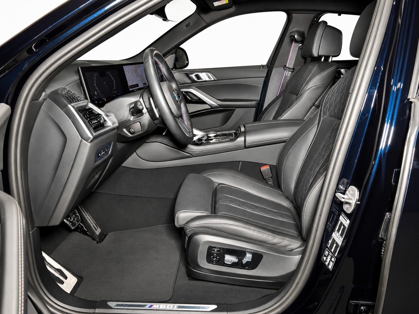 BMW X6 M60i M-SPORT CH FAHRZEUG-image-7