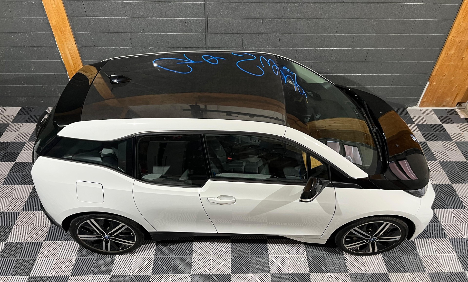 BMW i3 (94Ah)-showroom-element-1