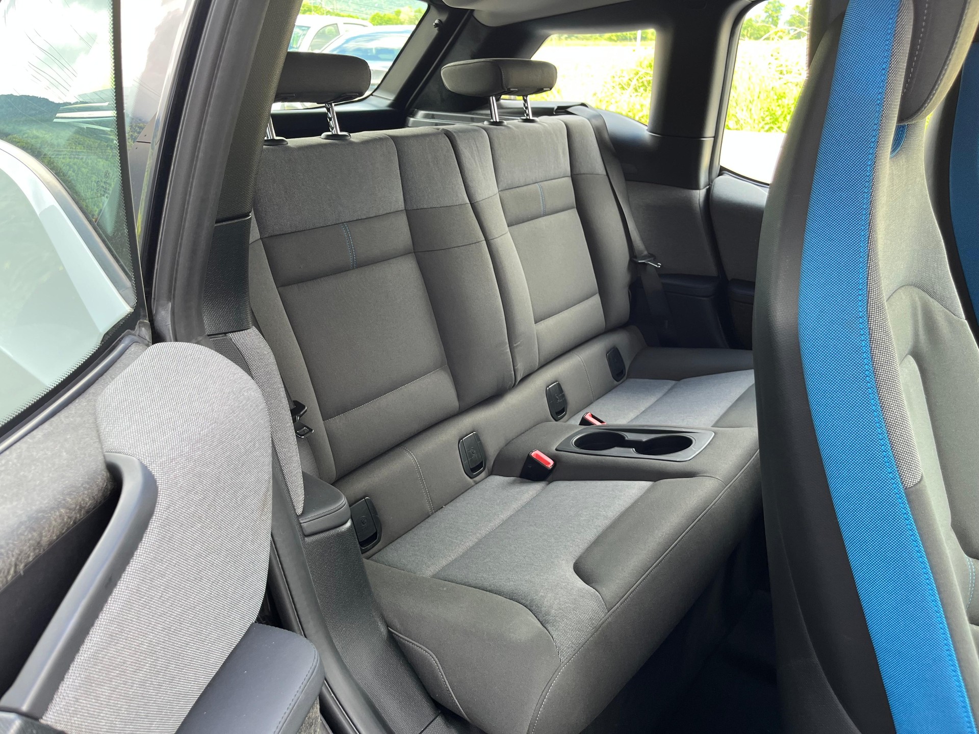 BMW i3 (94Ah)-image-12