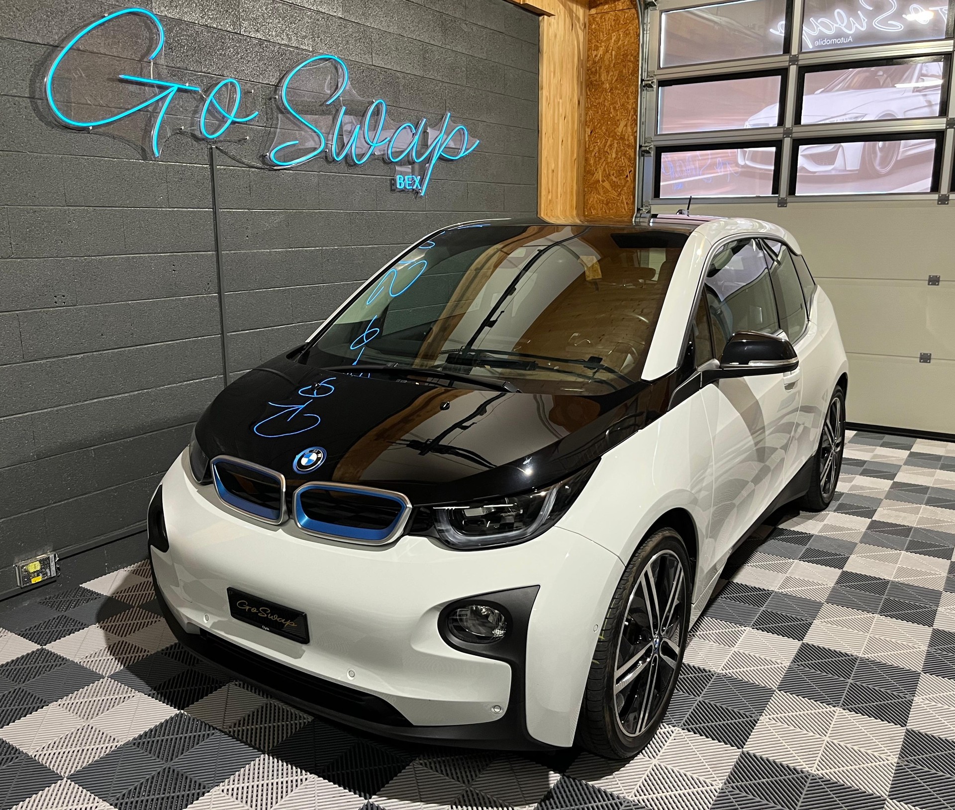 BMW i3 (94Ah)-image-4