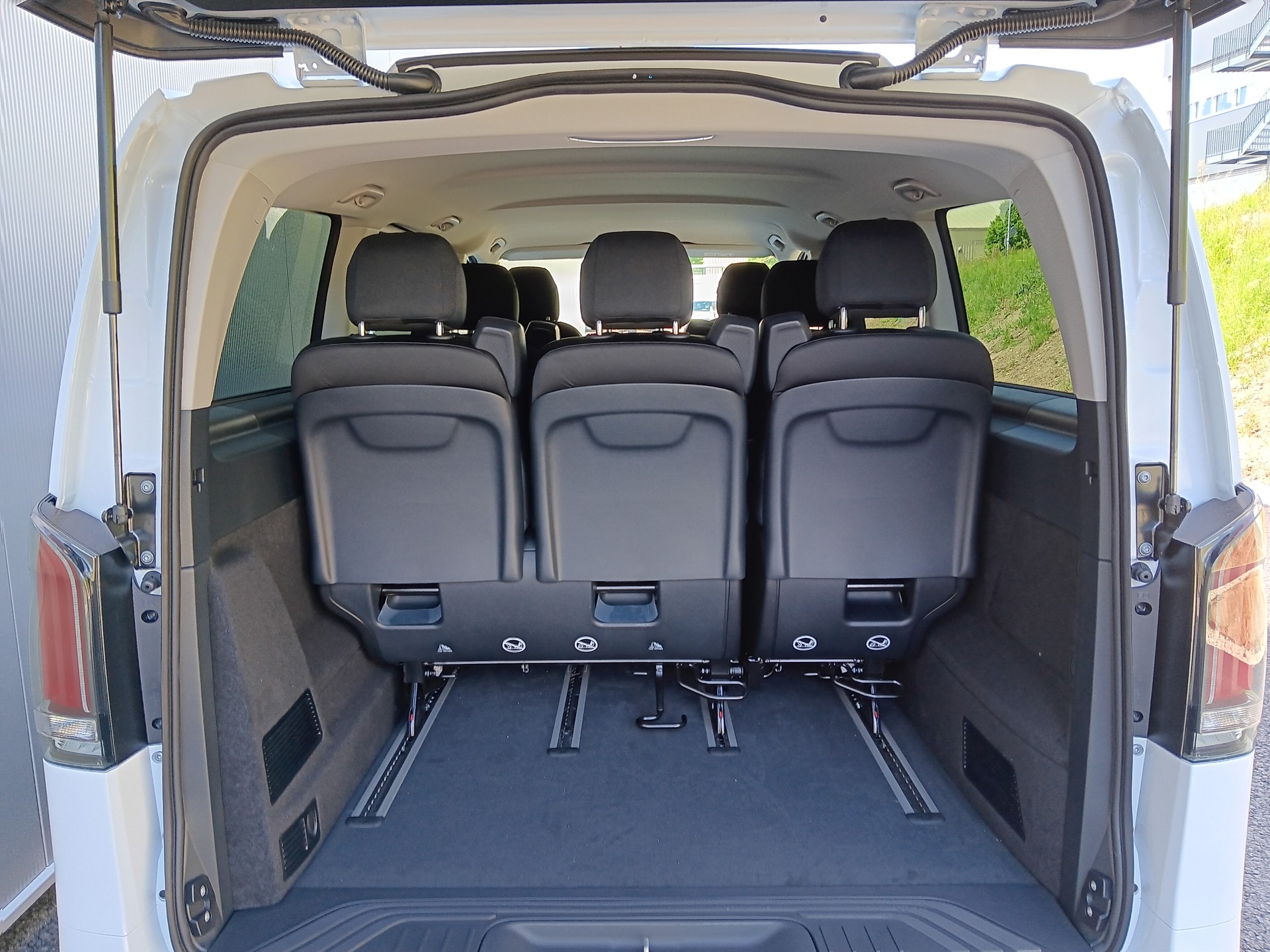 MERCEDES-BENZ Vito 116 CDI KB Tourer Select Family II 3200mm L 4X4-image-14