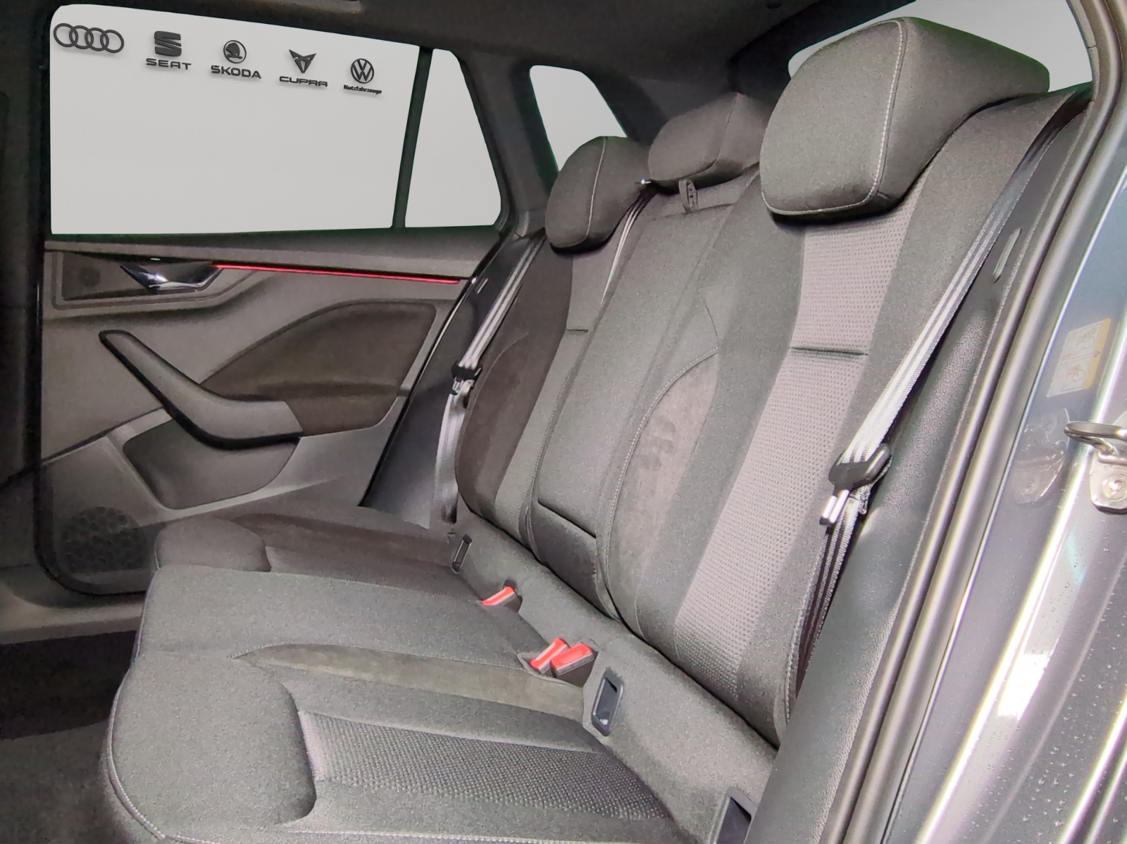 SKODA Kamiq 1.5 TSI Dynamic DSG-image-8