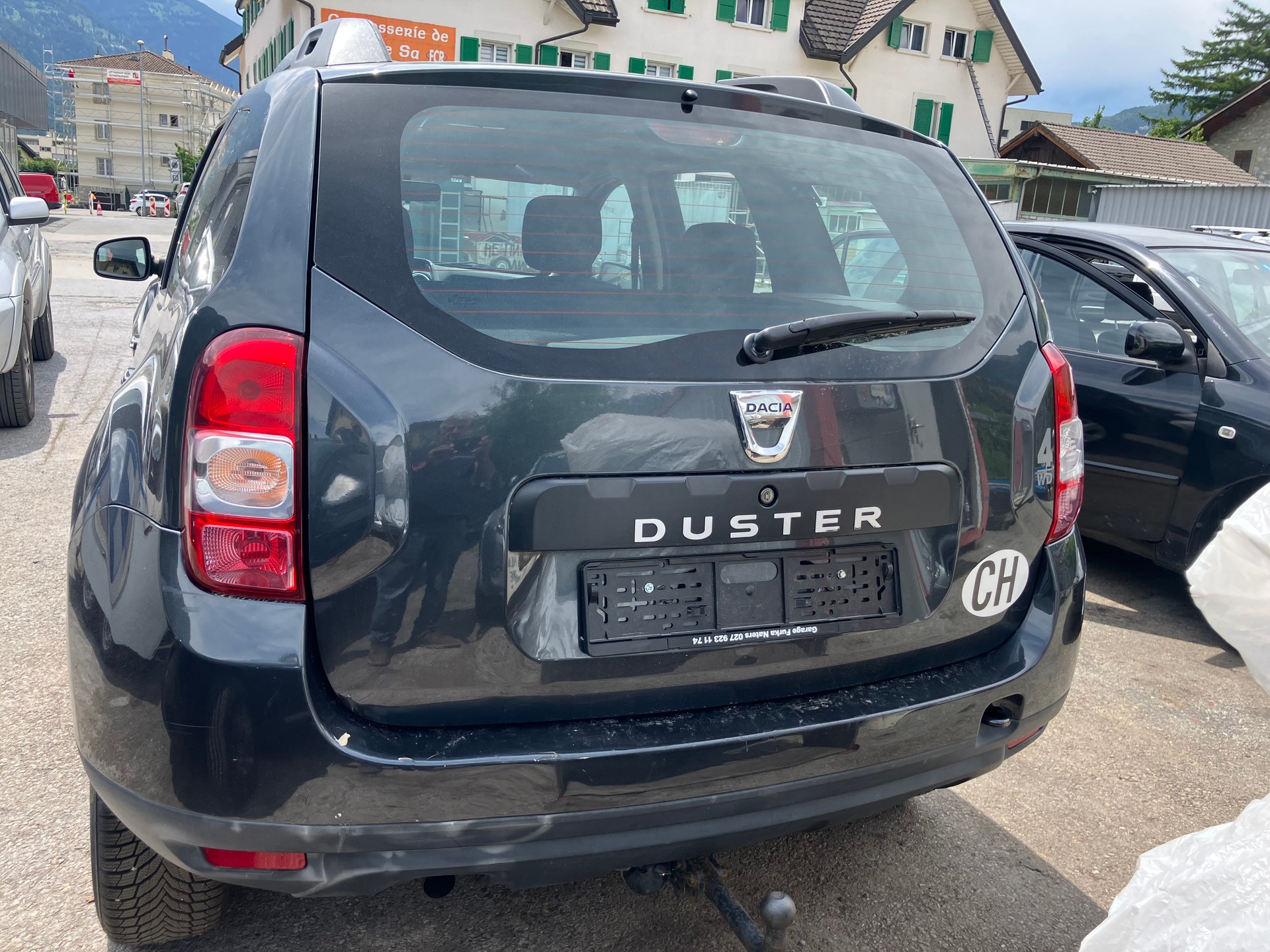 DACIA Duster 1.6 Lauréate 4x4-image-1