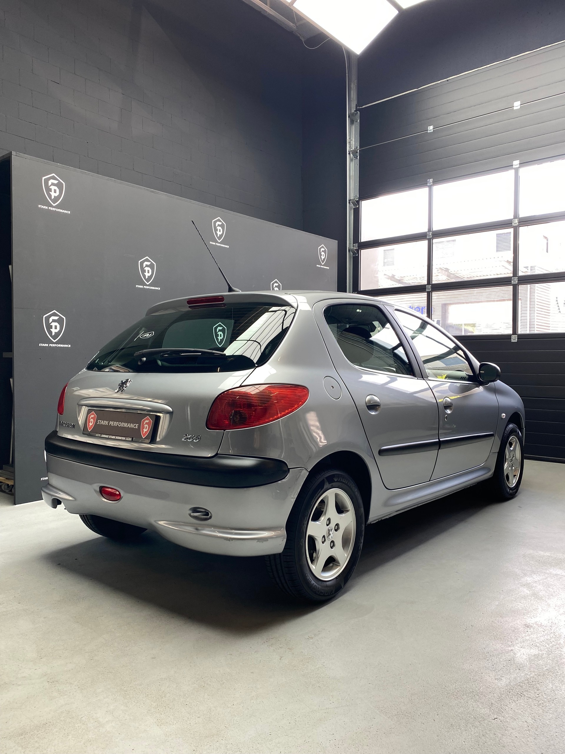 PEUGEOT PEUGEOT 206 1.6 16V Exclusive Edition Automatic-image-5