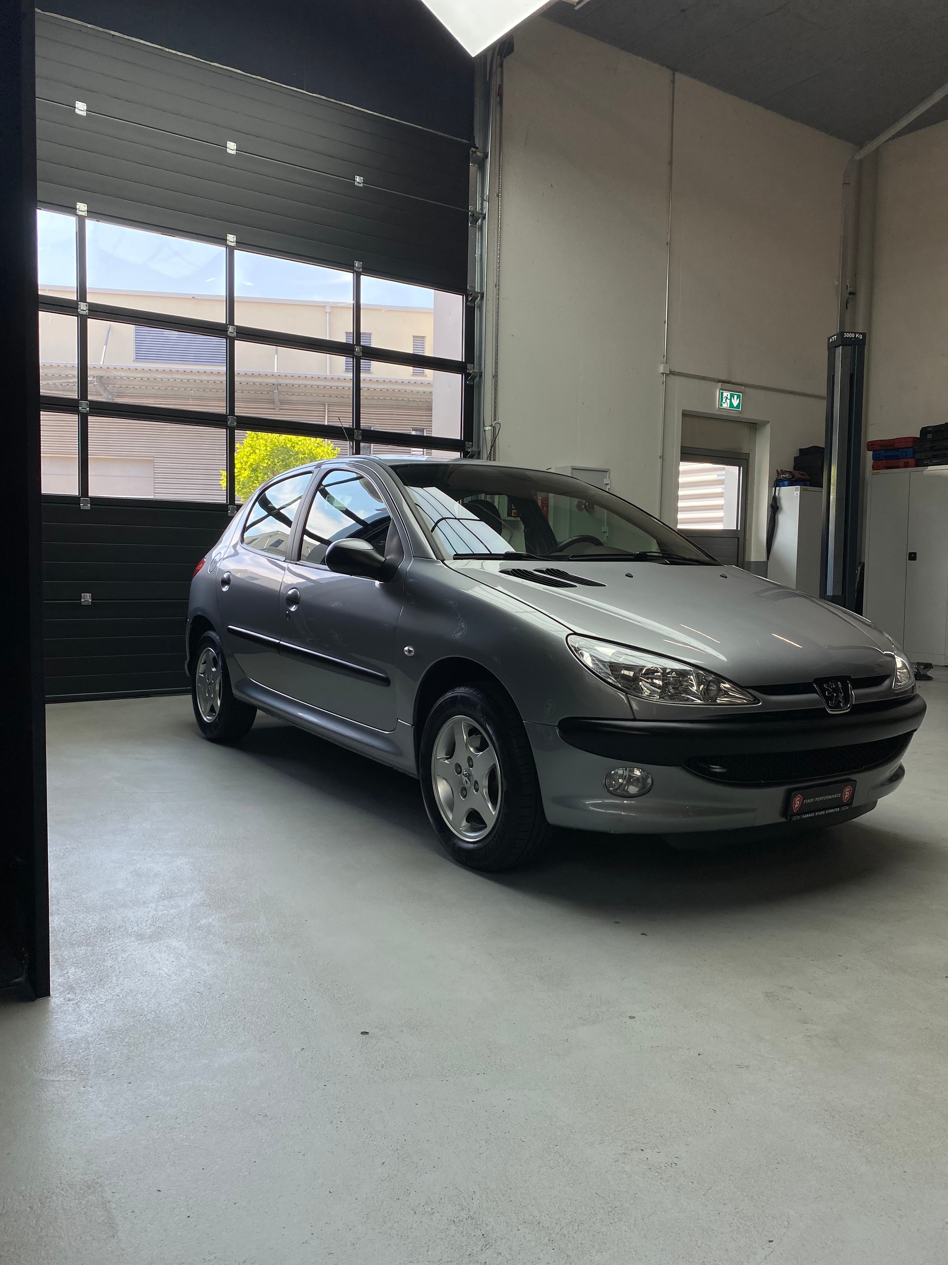 PEUGEOT PEUGEOT 206 1.6 16V Exclusive Edition Automatic-image-2