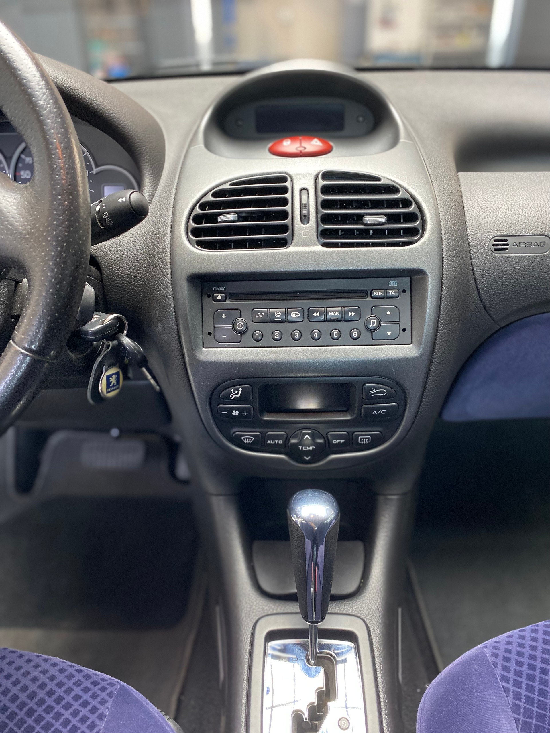 PEUGEOT PEUGEOT 206 1.6 16V Exclusive Edition Automatic-image-10