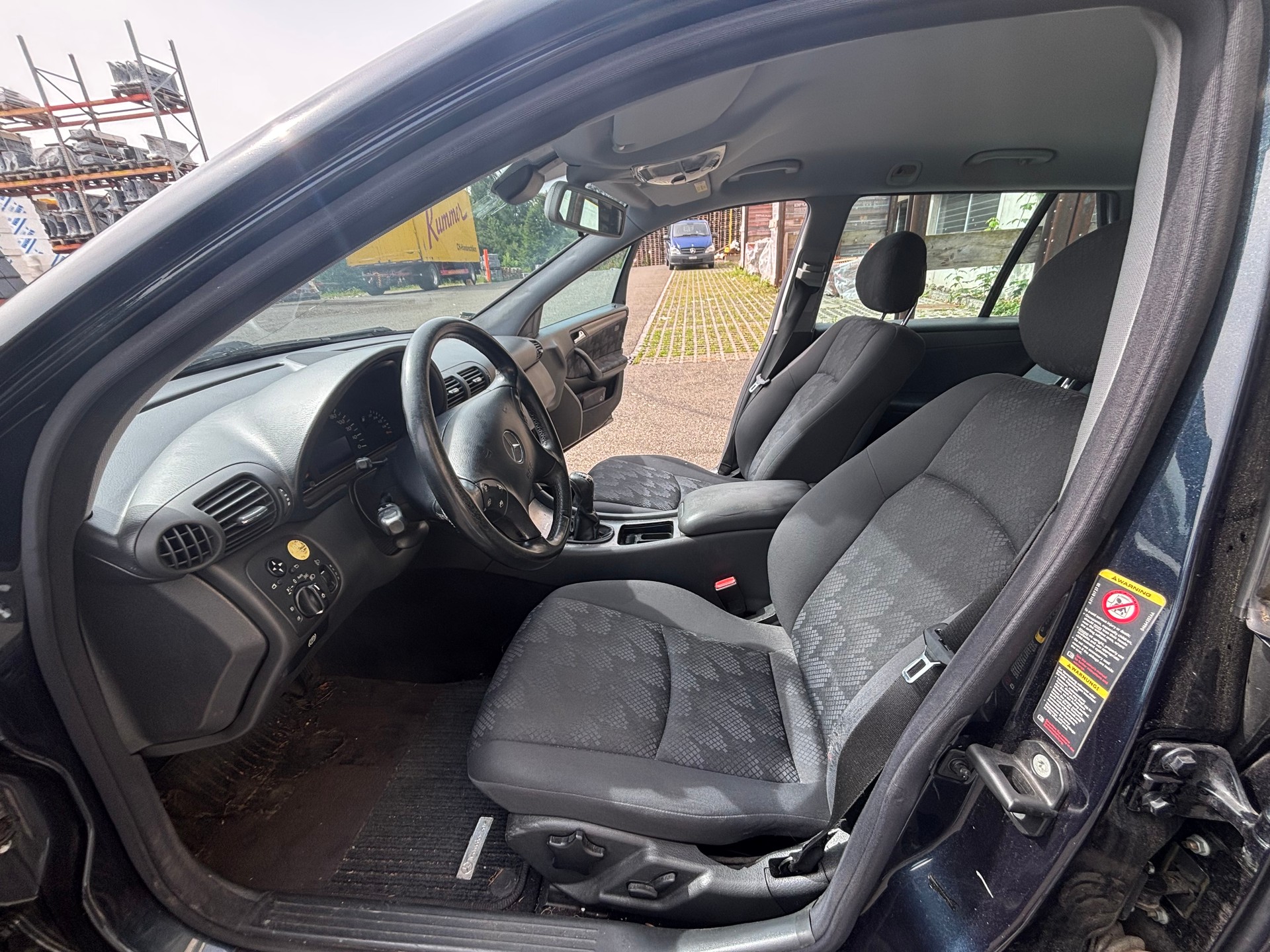 MERCEDES-BENZ C200 avendgard-image-8