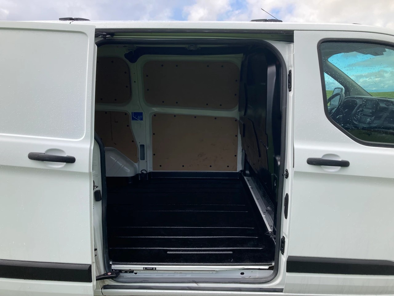 FORD Transit Custom Van 280 L1H1Trend-image-6