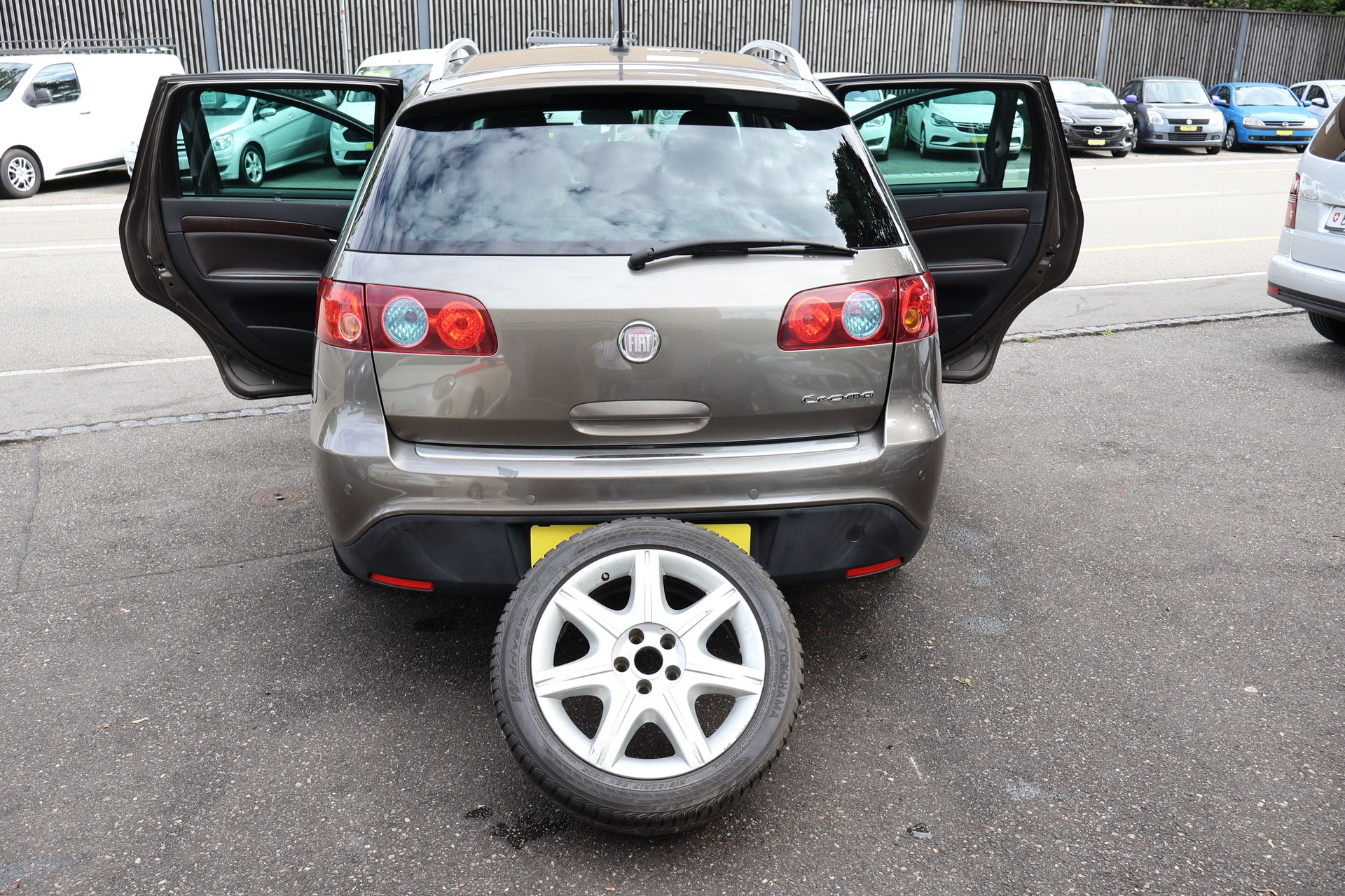 FIAT Croma 2.4 20V JTD Lusso Automatic-image-7