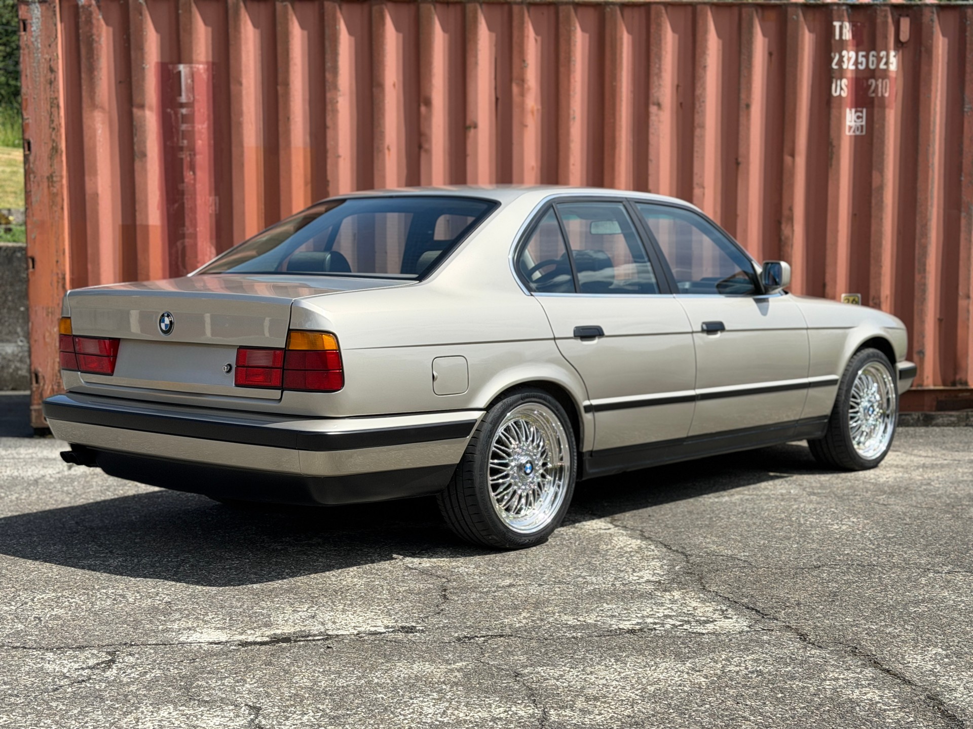 BMW 525i A-image-1