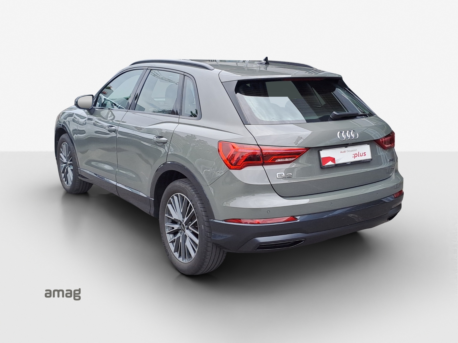 AUDI Q3 35 TDI advanced quattro S-tronic-image-2