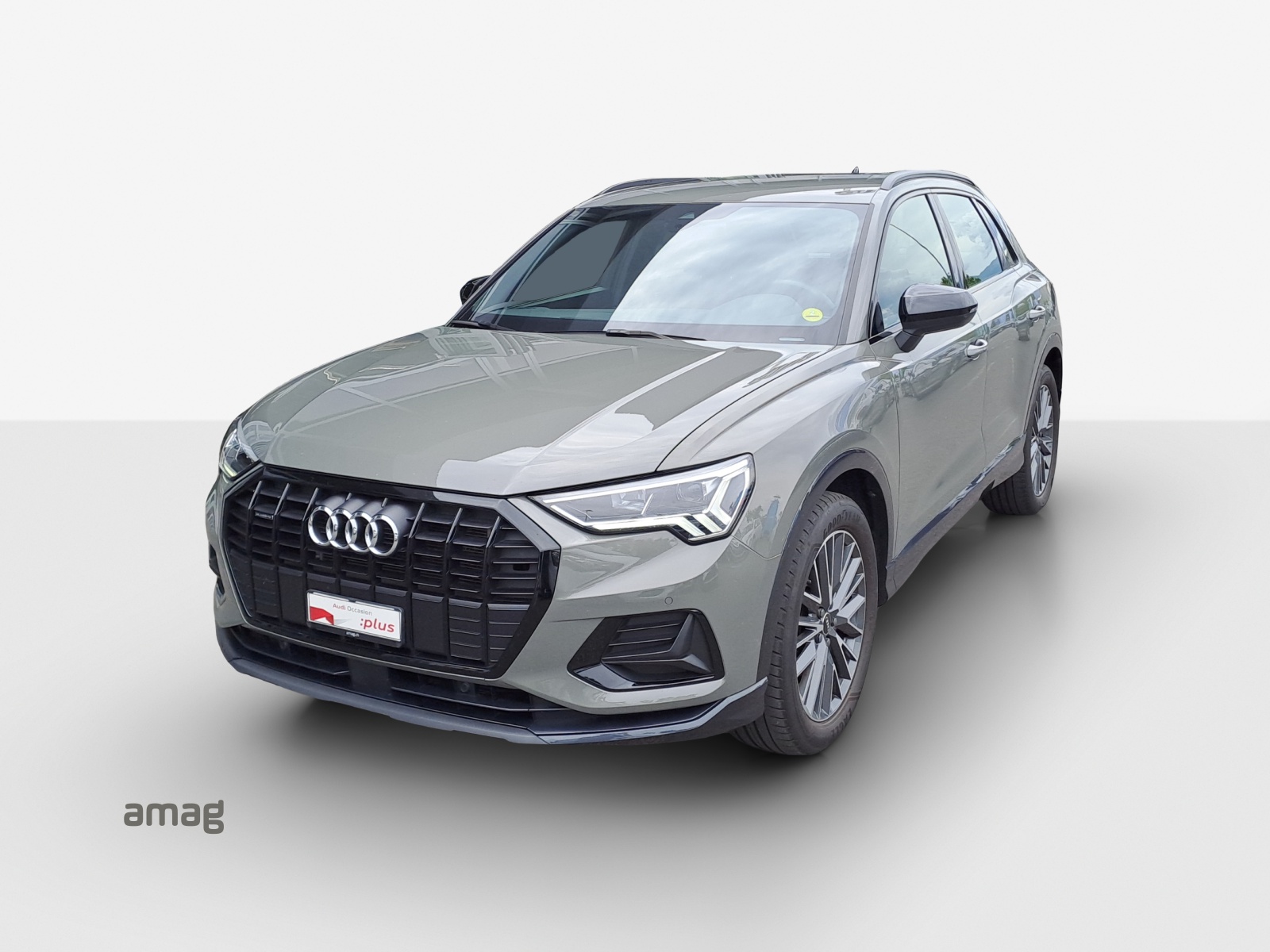AUDI Q3 35 TDI advanced quattro S-tronic-image-0