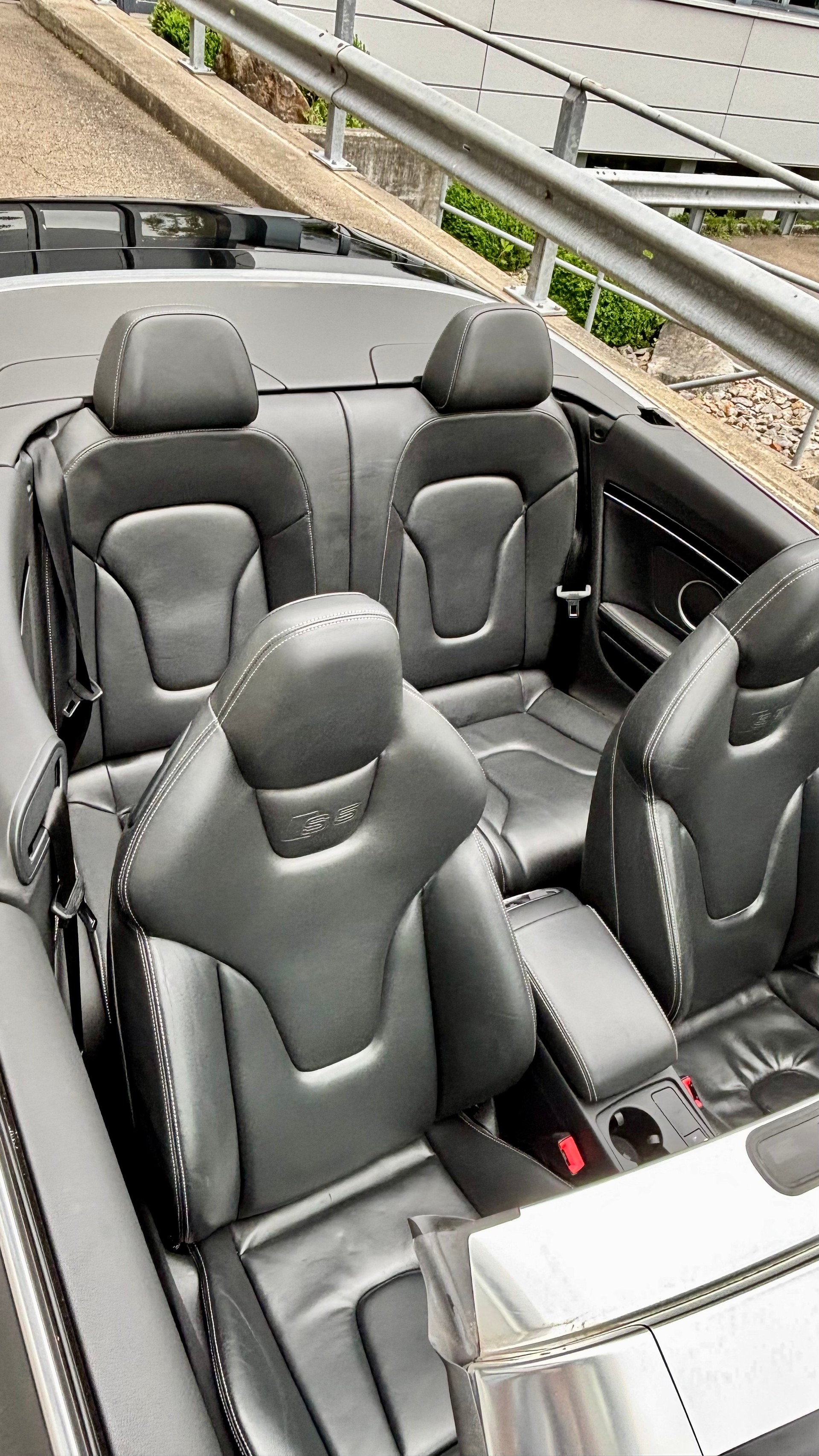 AUDI S5 Cabrio 3.0 TFSI quattro S-tronic-image-8