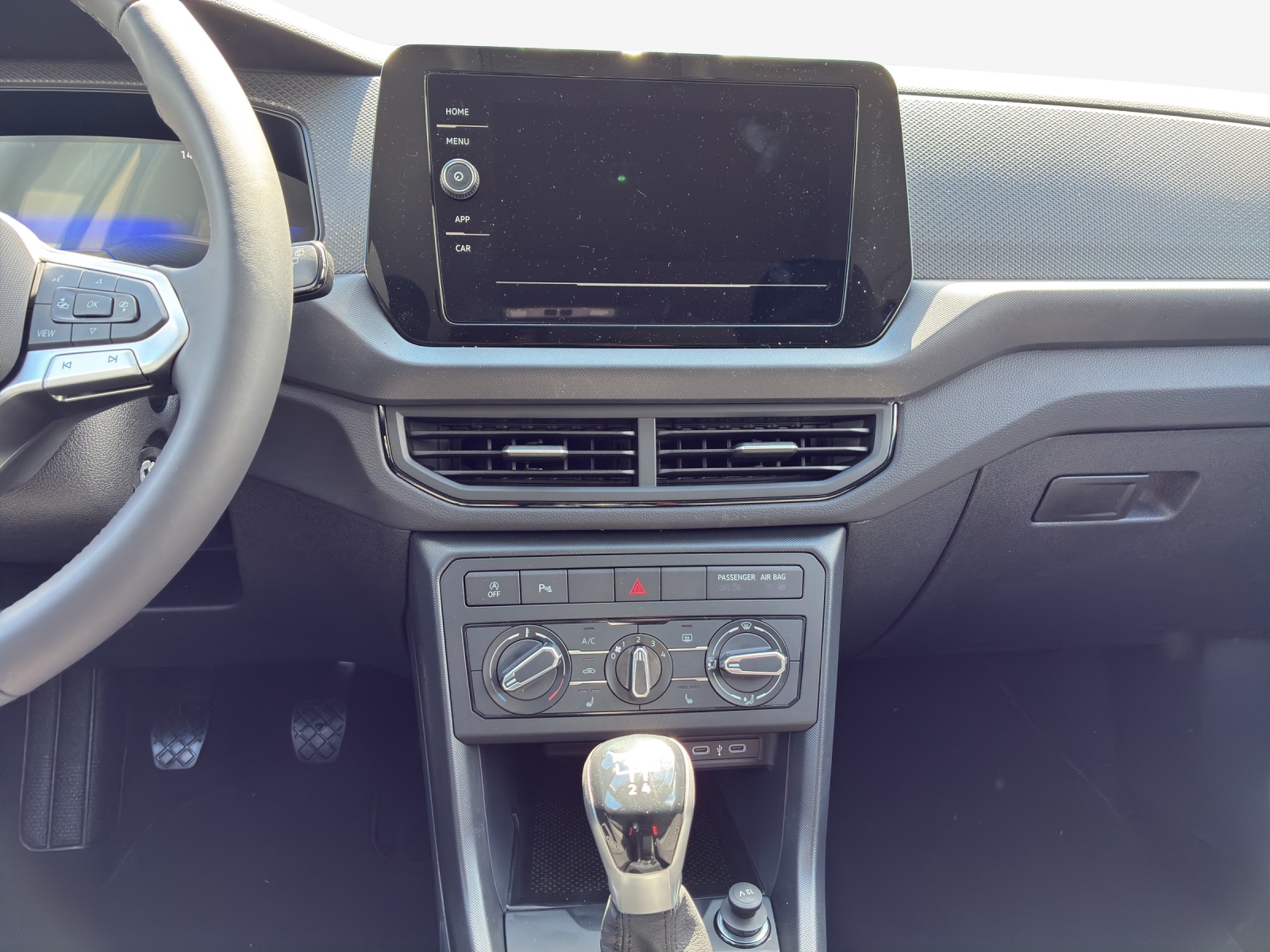 VW T-Cross 1.0 TSI-image-10