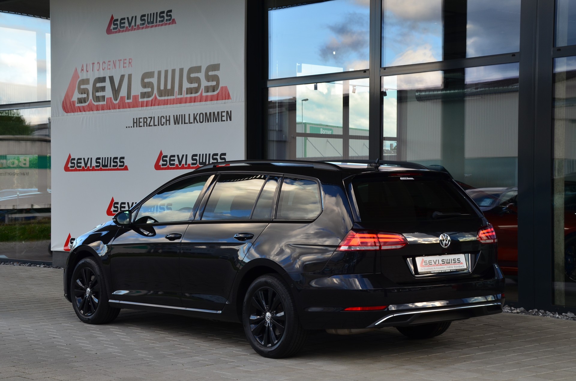 VW Golf Variant 2.0 TDI Comfortline 4Motion DSG*Frisch ab MFK,1 Jahr oder 20'000km Garantie*-image-4