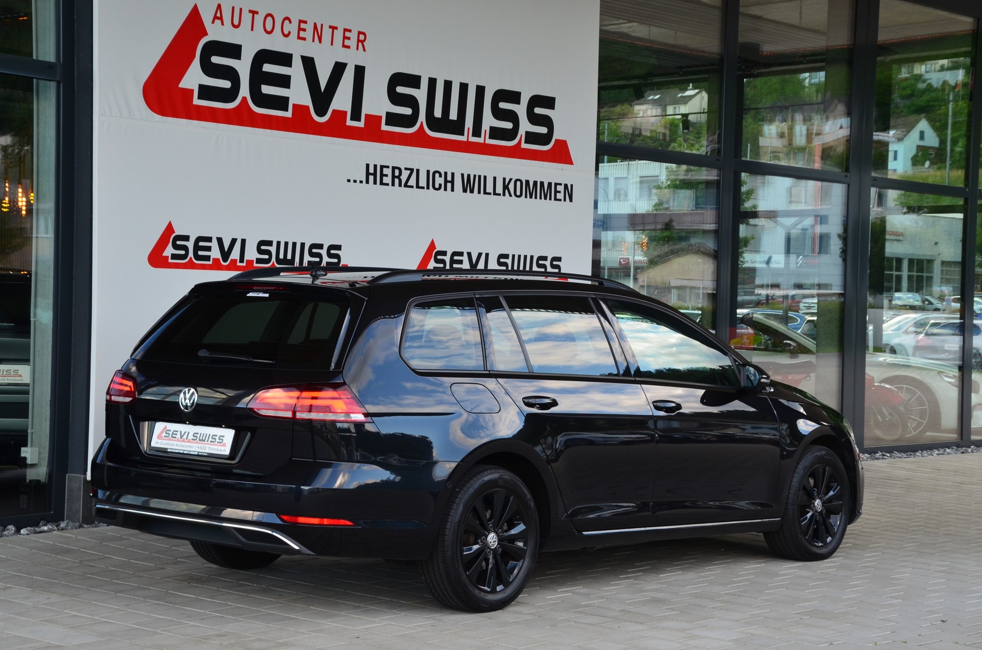 VW Golf Variant 2.0 TDI Comfortline 4Motion DSG*Frisch ab MFK,1 Jahr oder 20'000km Garantie*-image-2