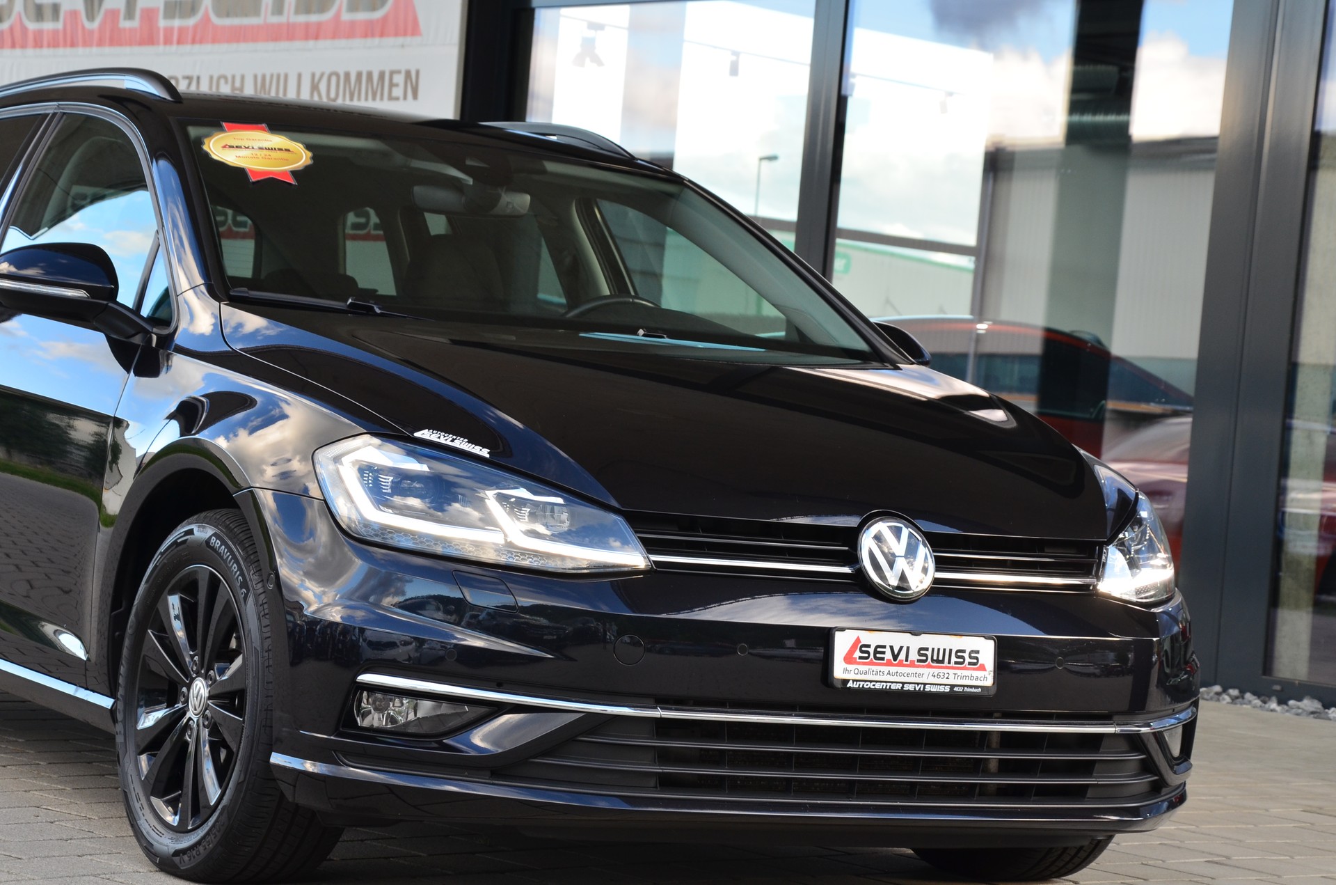 VW Golf Variant 2.0 TDI Comfortline 4Motion DSG*Frisch ab MFK,1 Jahr oder 20'000km Garantie*-image-0