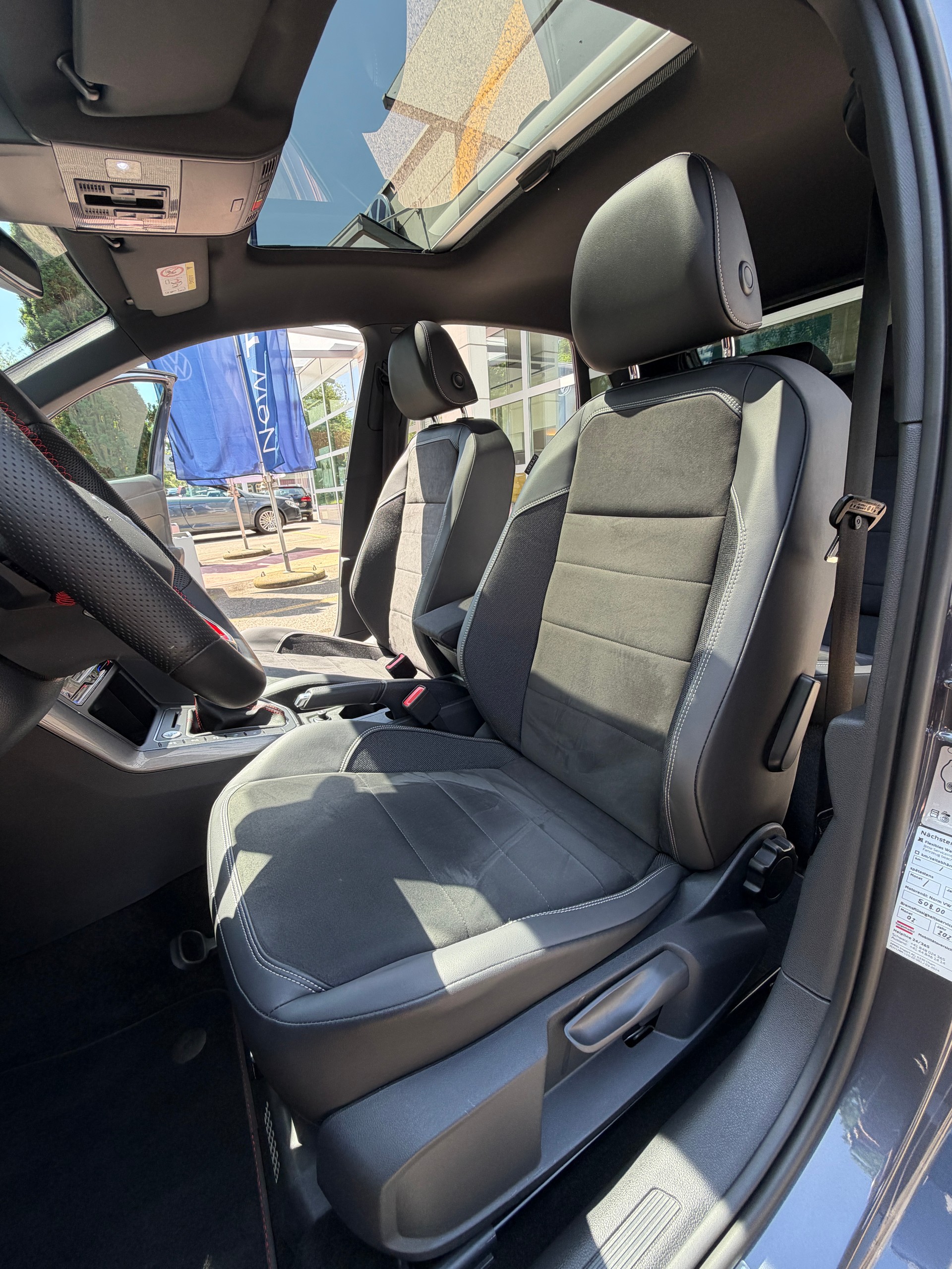 VW Polo 2.0 TSI GTI DSG-image-9
