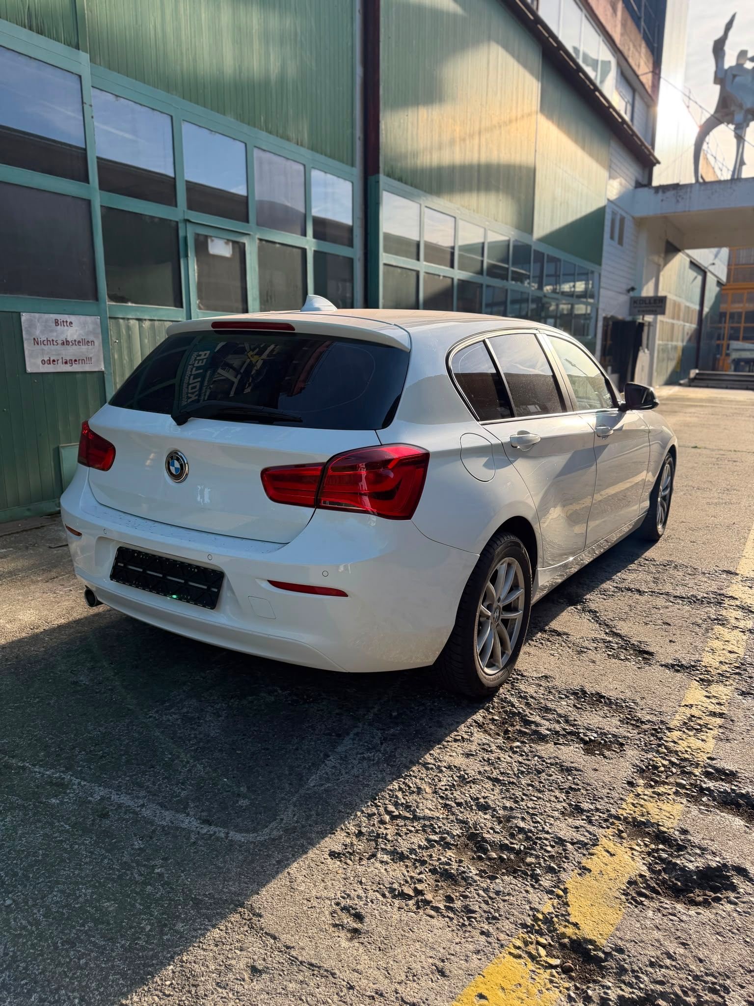 BMW 116d Sport Line Steptronic-image-2