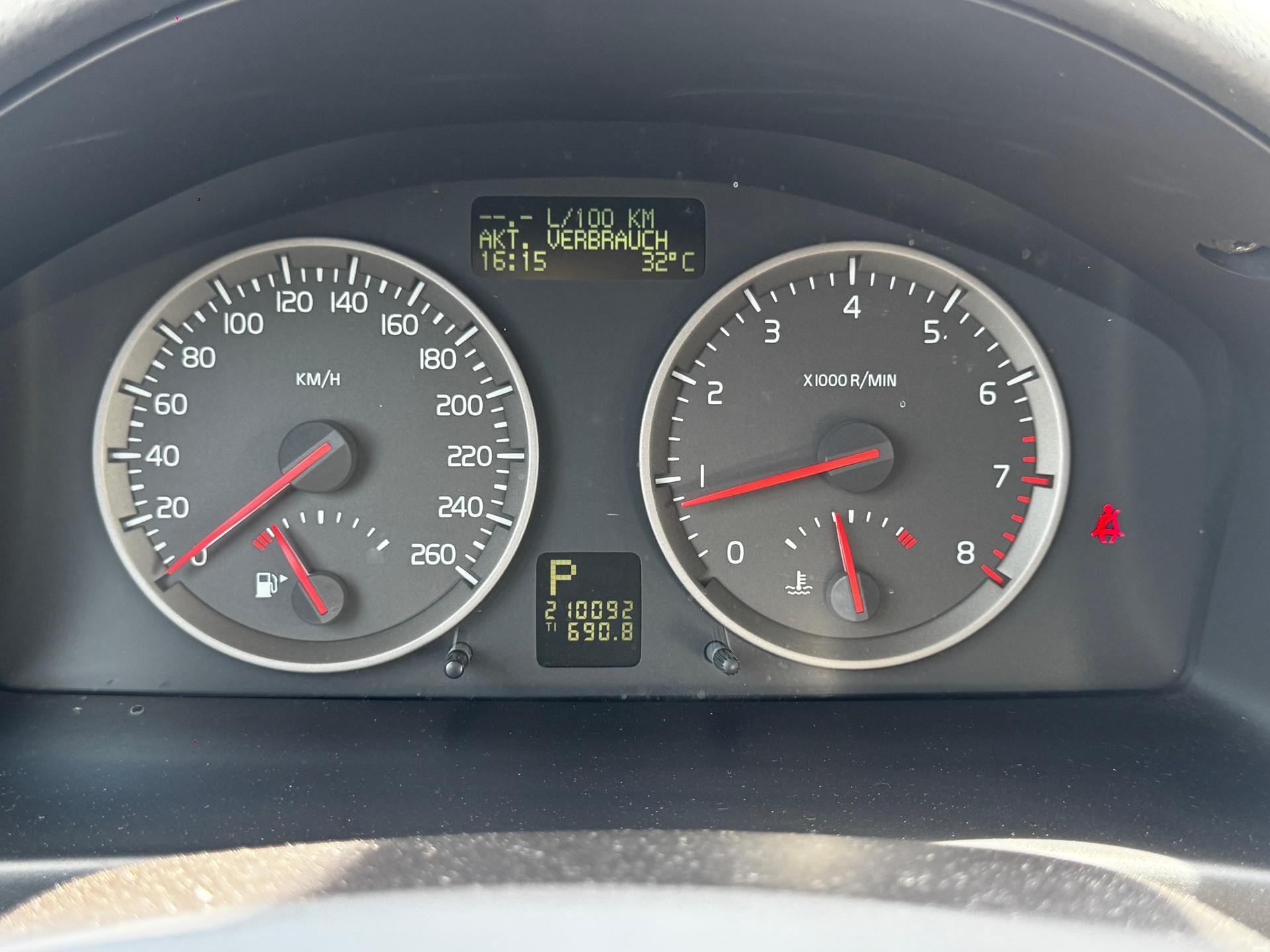 VOLVO V50 T5 Summum-image-14