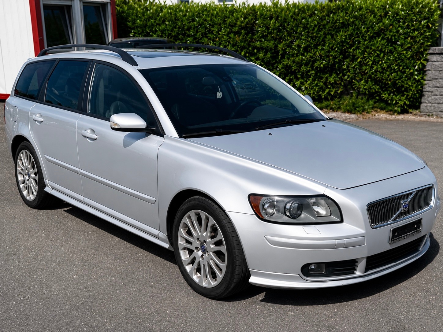 VOLVO V50 T5 Summum-image-0