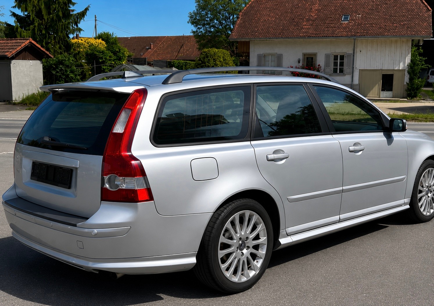 VOLVO V50 T5 Summum-image-2