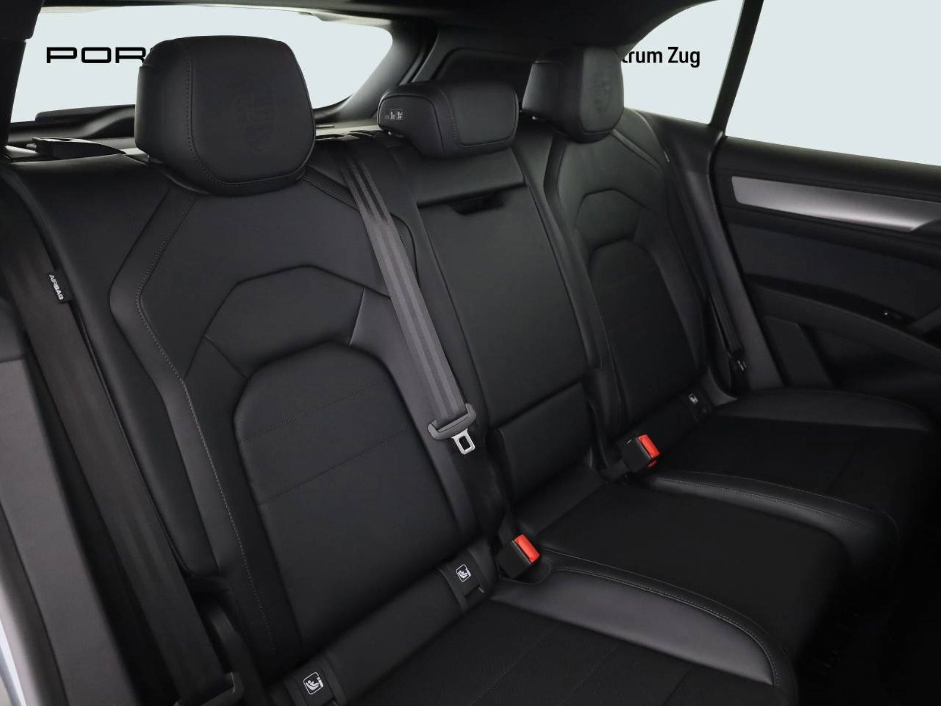 PORSCHE Cayenne S Electric-image-11