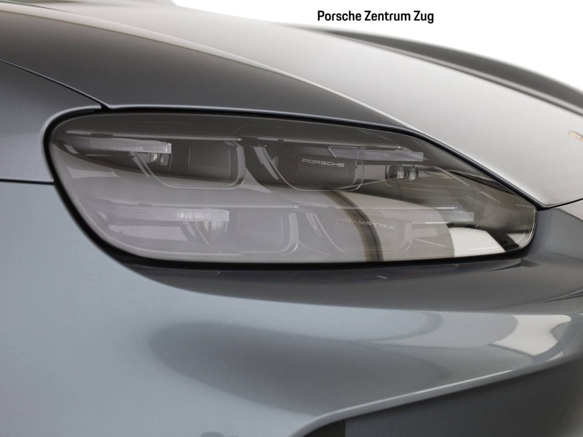 PORSCHE Cayenne S Electric-image-19