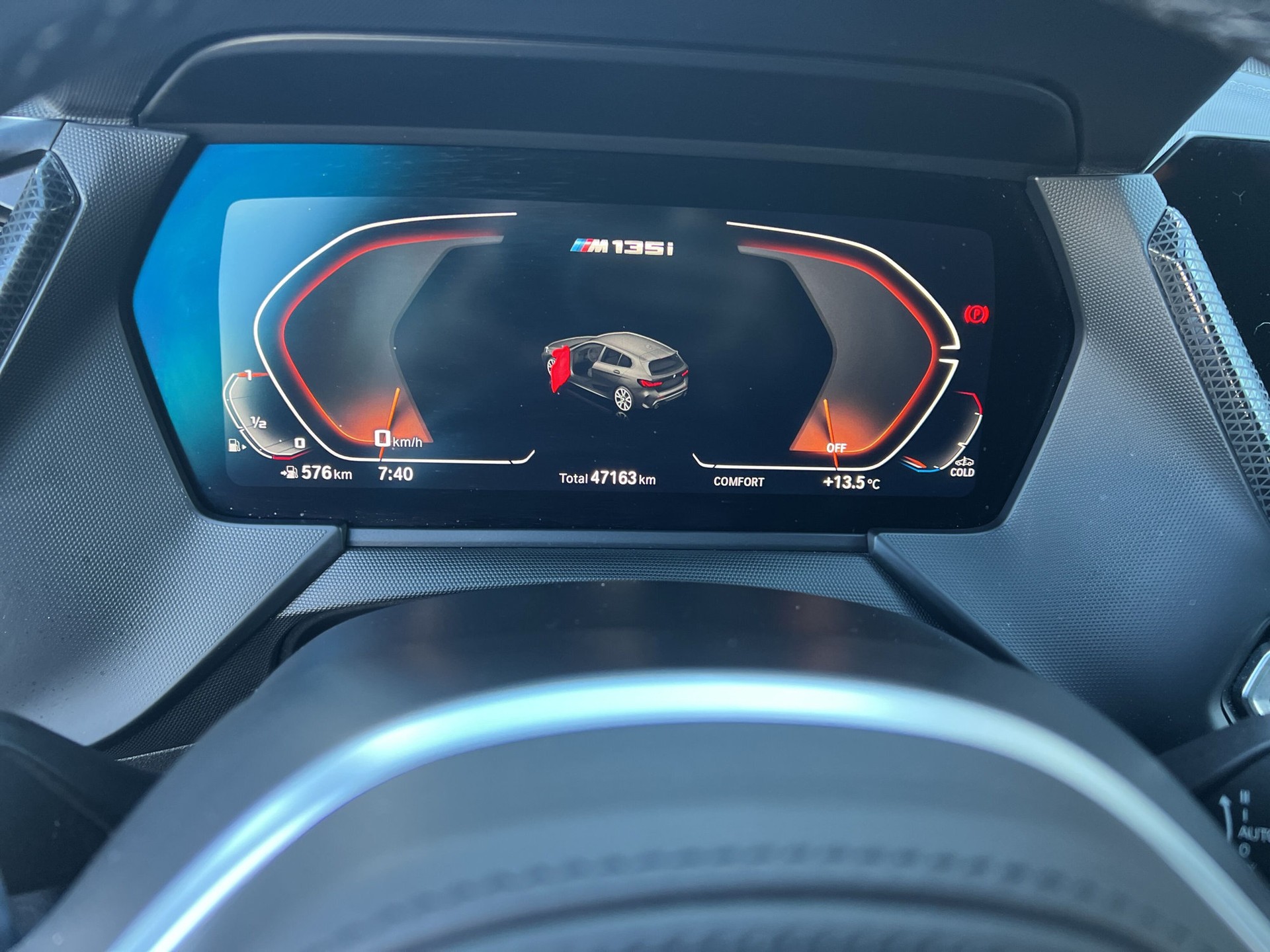 BMW M135i xDrive Steptronic-image-14