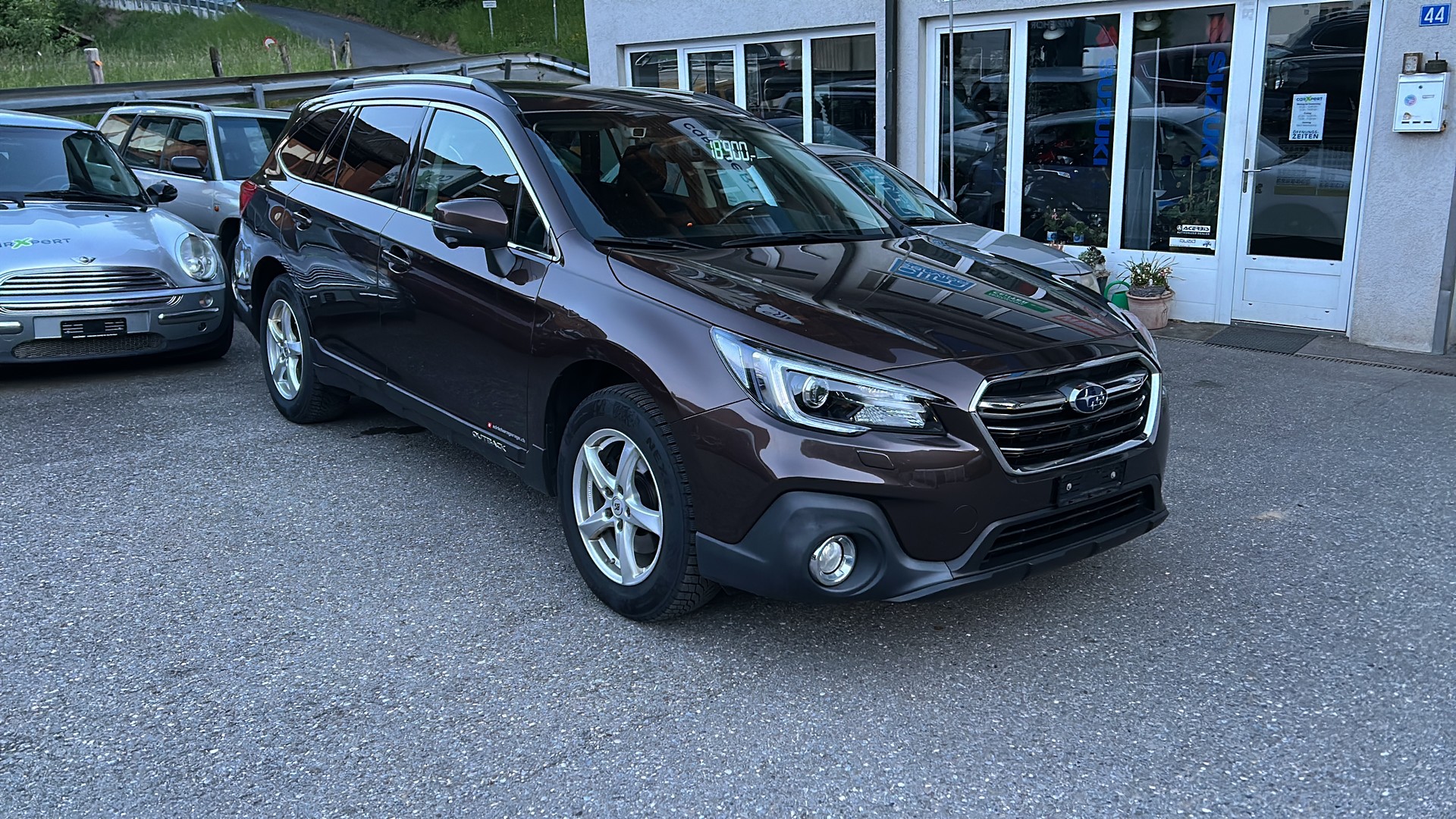 SUBARU Outback 2.5i Swiss Plus AWD Lineartronic-image-1