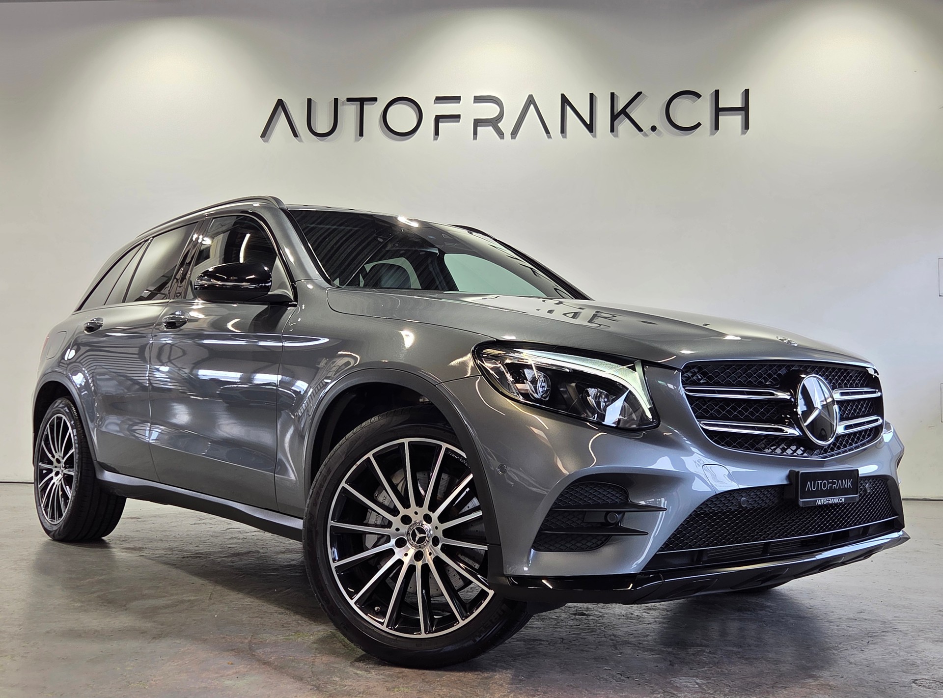 MERCEDES-BENZ GLC 300 AMG Line 4m-image-20
