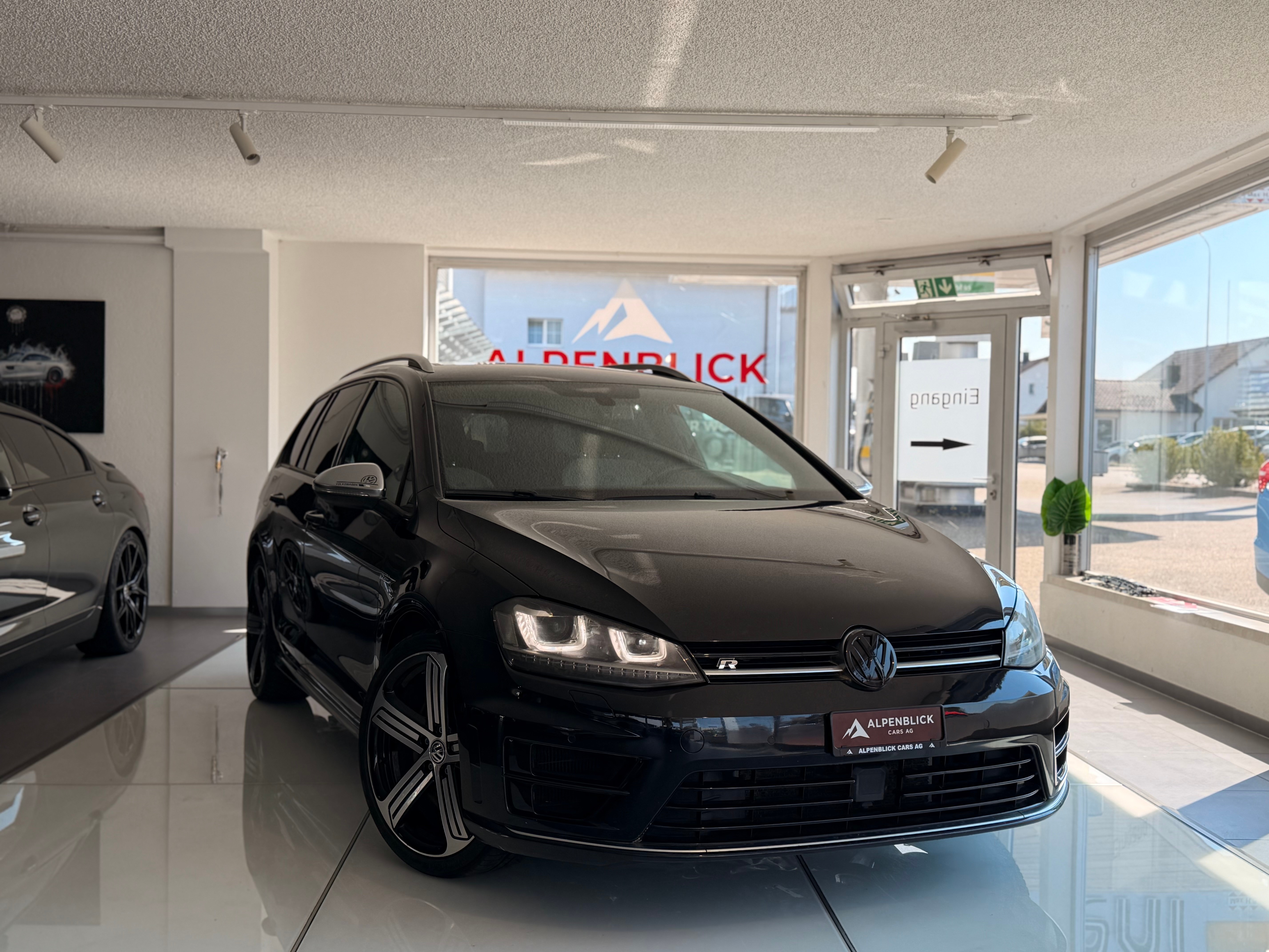 Car photo