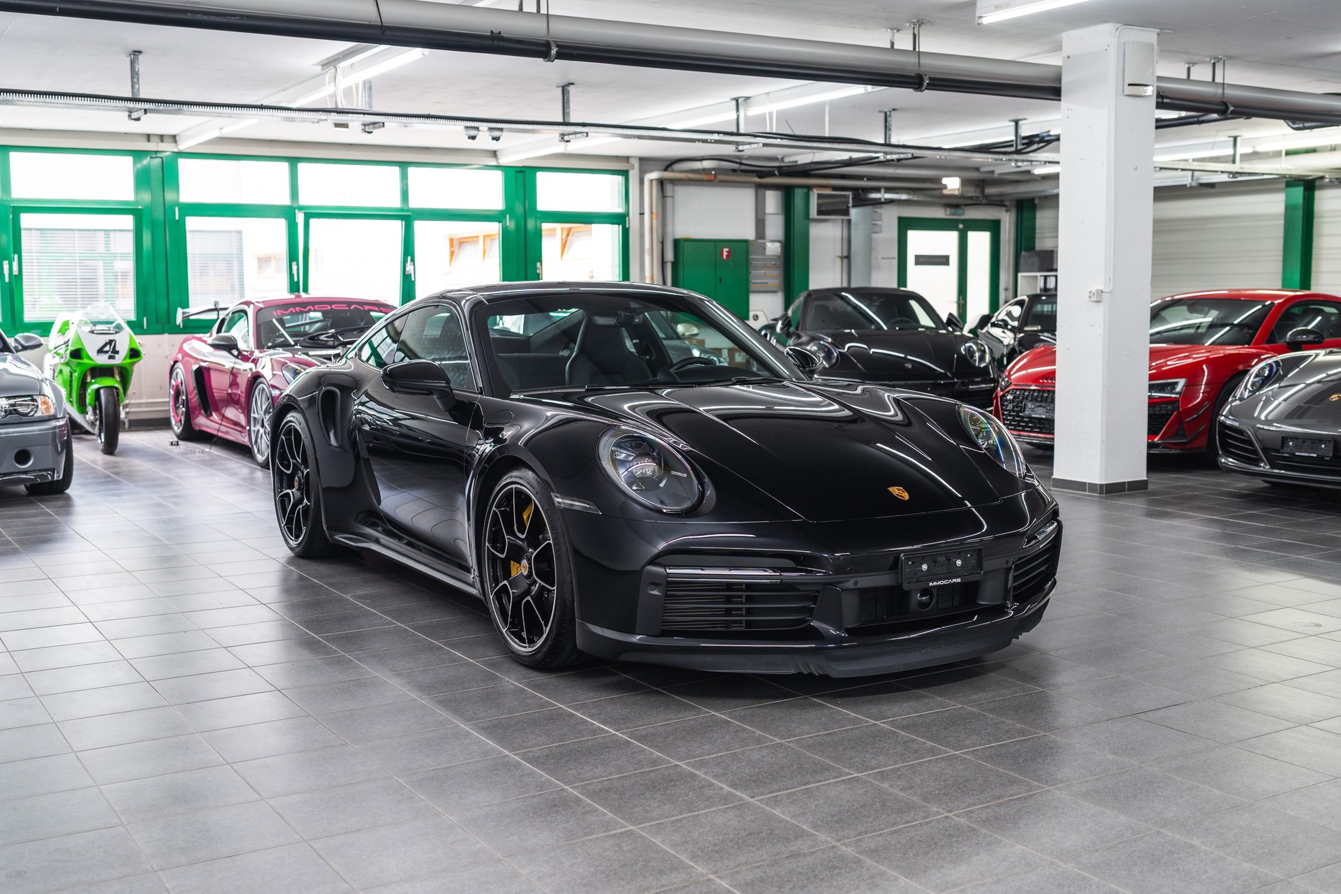 PORSCHE 911 Turbo S PDK-image-2