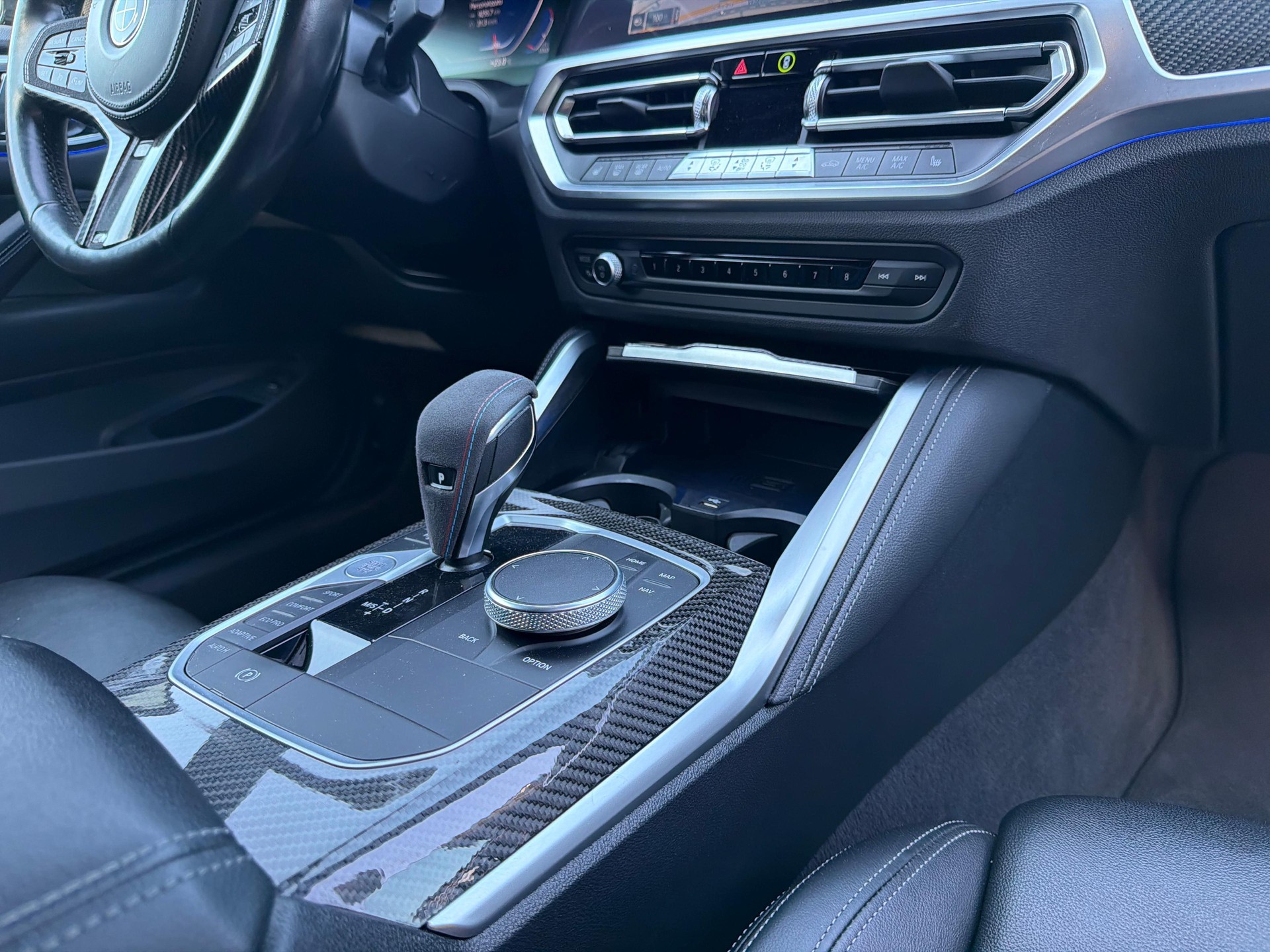 BMW 420d xDrive SAG Coupé-image-17