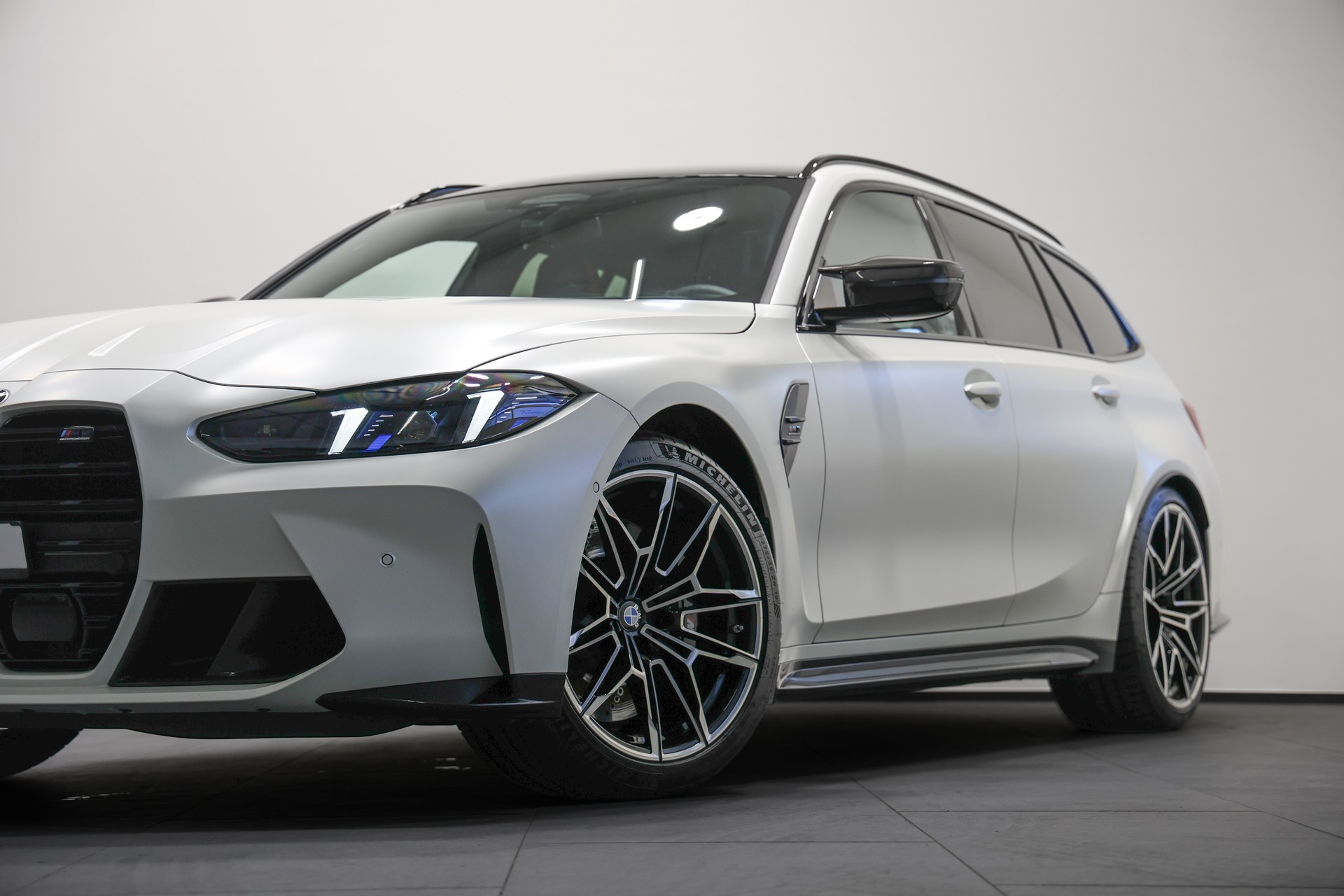BMW M3 Touring xDrive Competition M LCI *Individual Frozen White*BMW Werksgarantie bis 12.2028*M-Drivers Package*-image-9