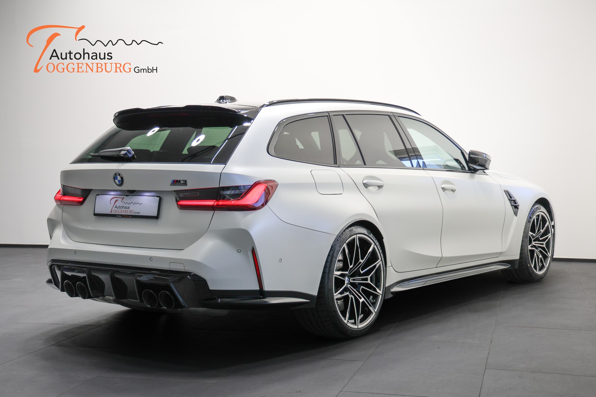 BMW M3 Touring xDrive Competition M LCI *Individual Frozen White*BMW Werksgarantie bis 12.2028*M-Drivers Package*-image-14