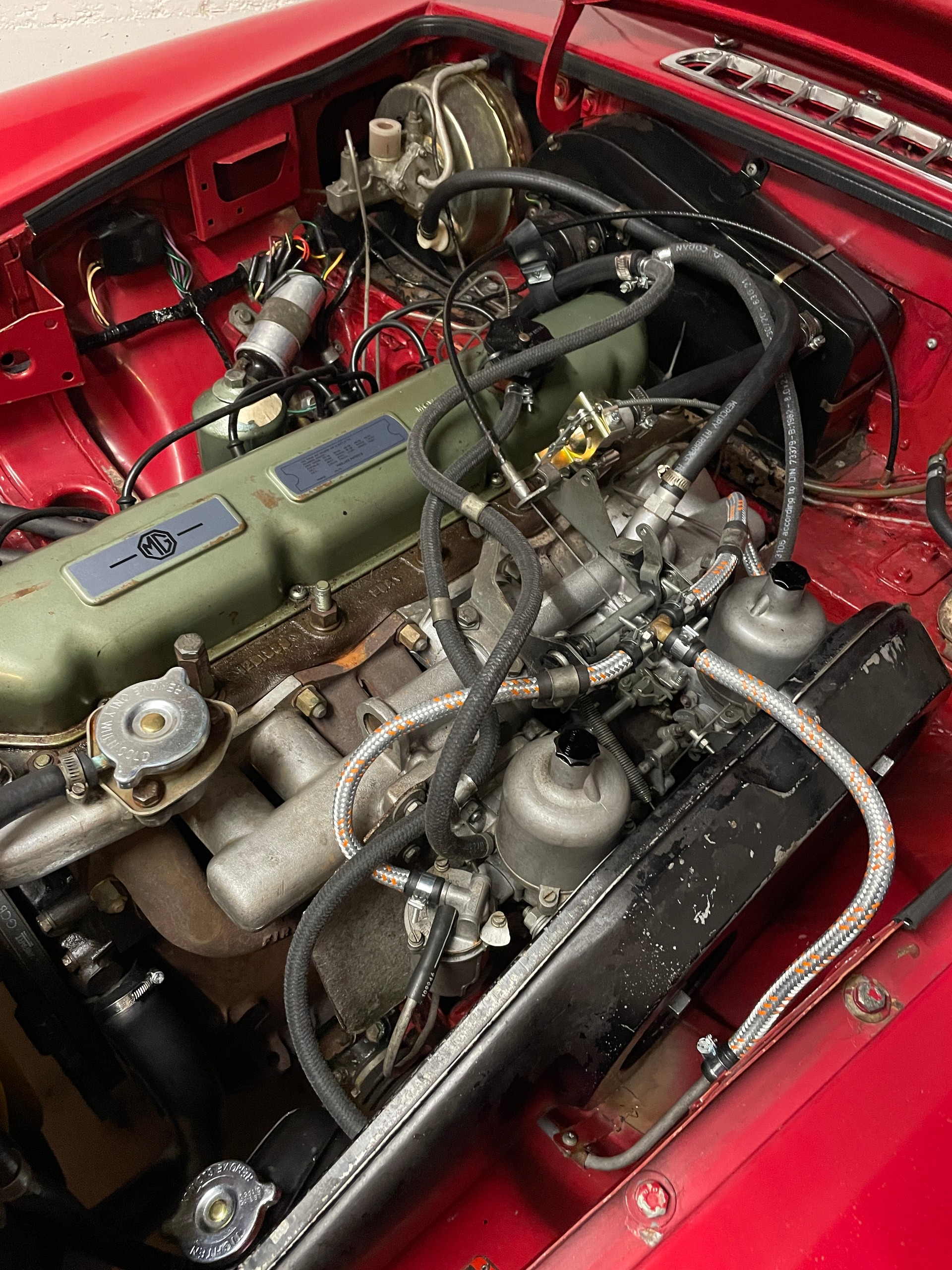 MG GT-image-4