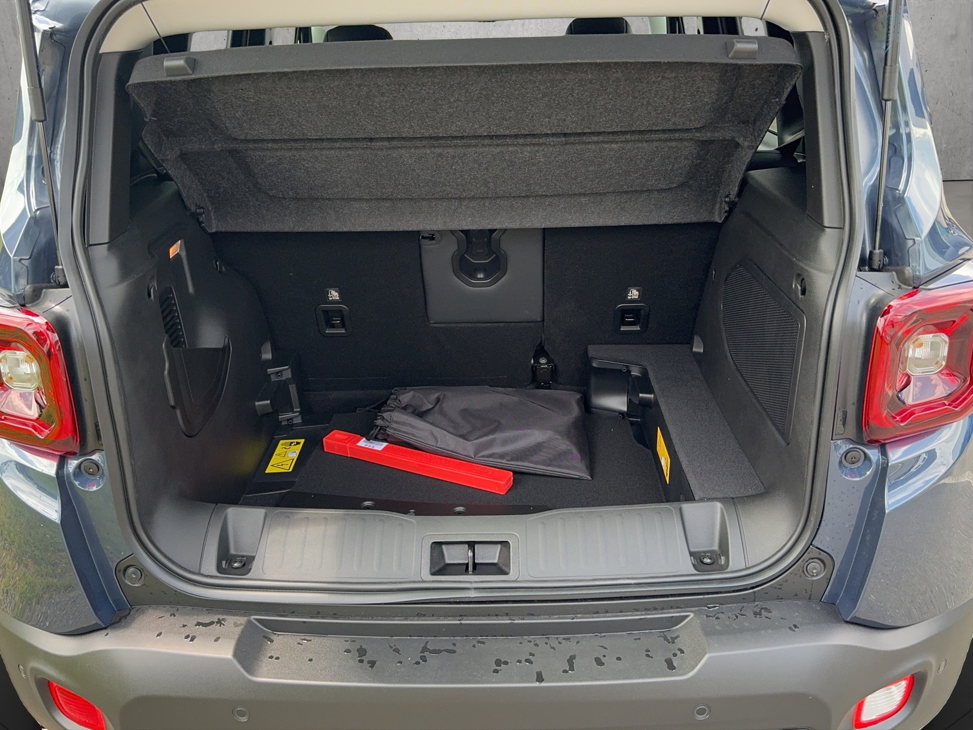 JEEP RENEGADE 4xe 1.3 190cv Swiss Limited Plus-image-12