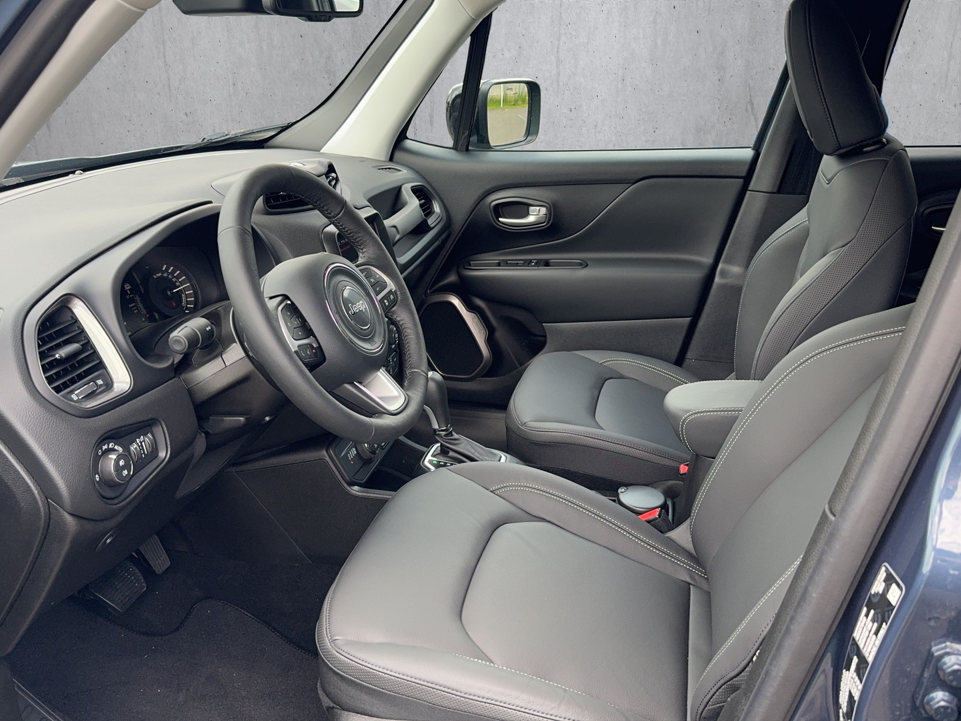 JEEP RENEGADE 4xe 1.3 190cv Swiss Limited Plus-image-6